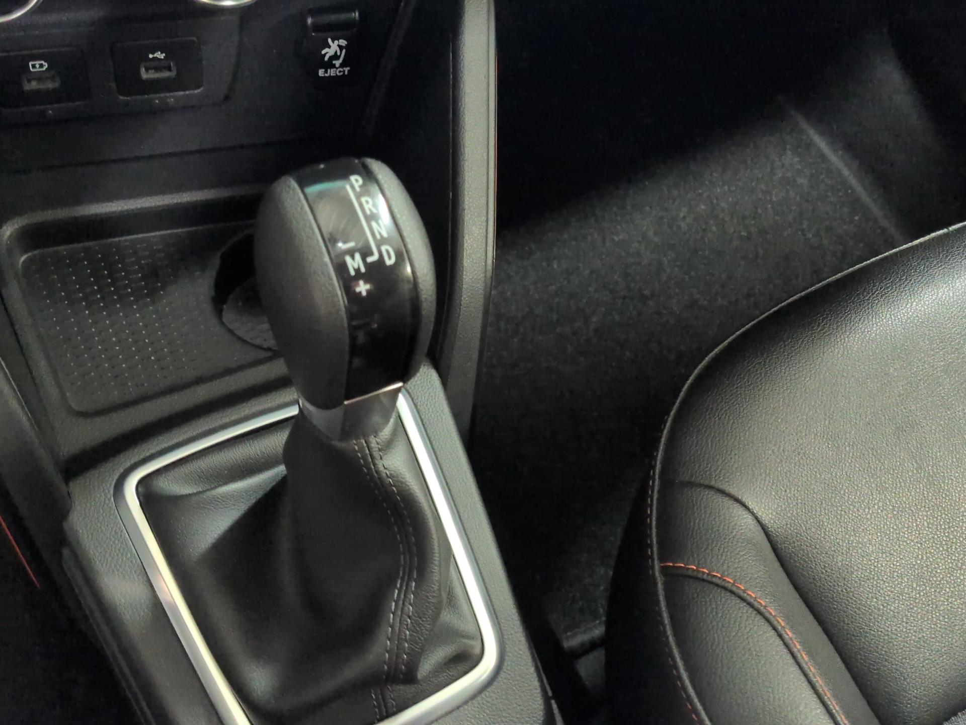 DACIA Duster TCe 150 Extreme EDC 4x2-image-11