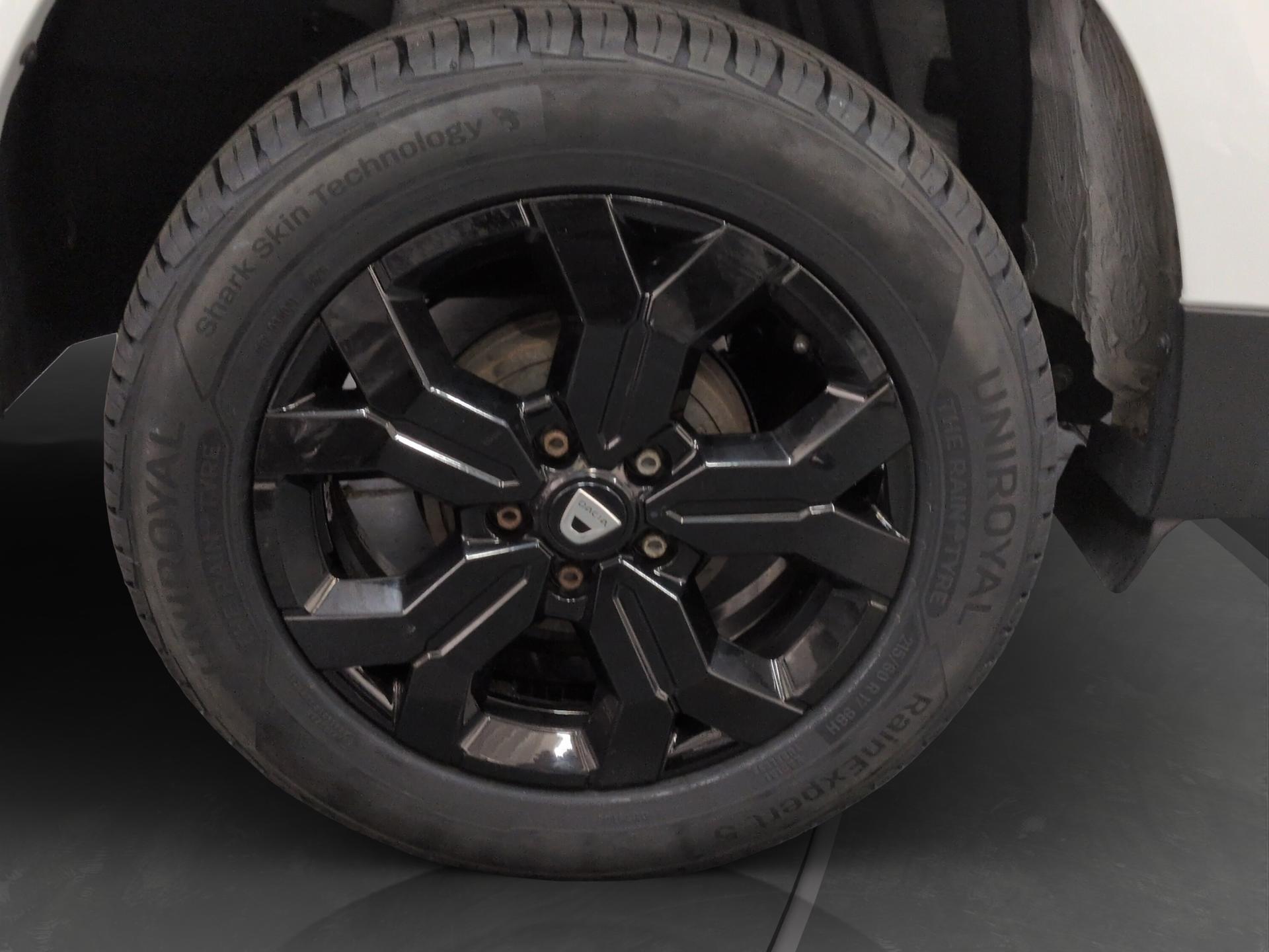 DACIA Duster TCe 150 Extreme EDC 4x2-image-24