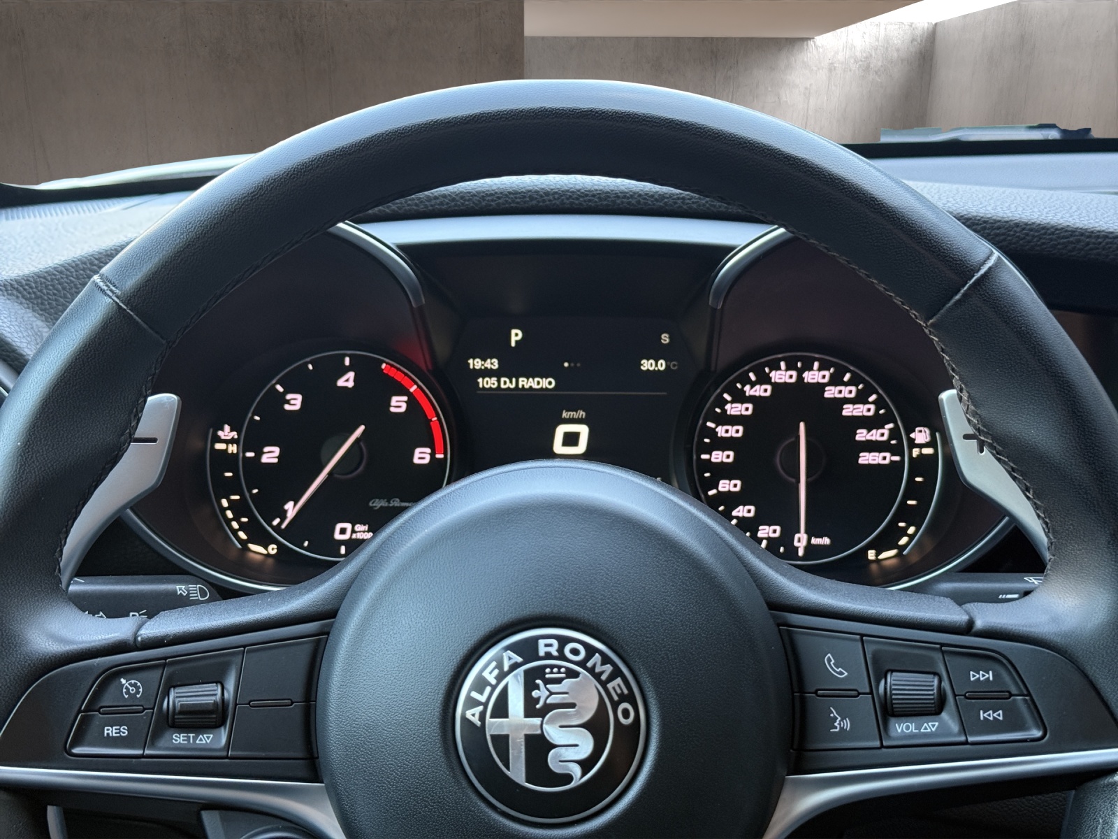 ALFA ROMEO Giulia 2.2 JTDM Super Automatic-image-16