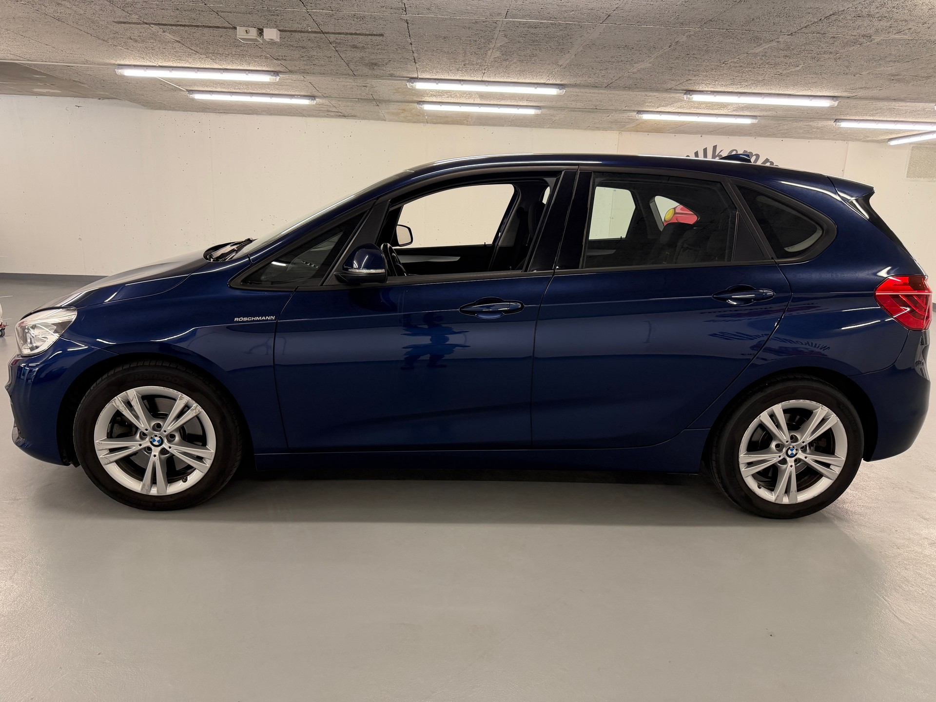 BMW 225I X DRRIVE-image-4