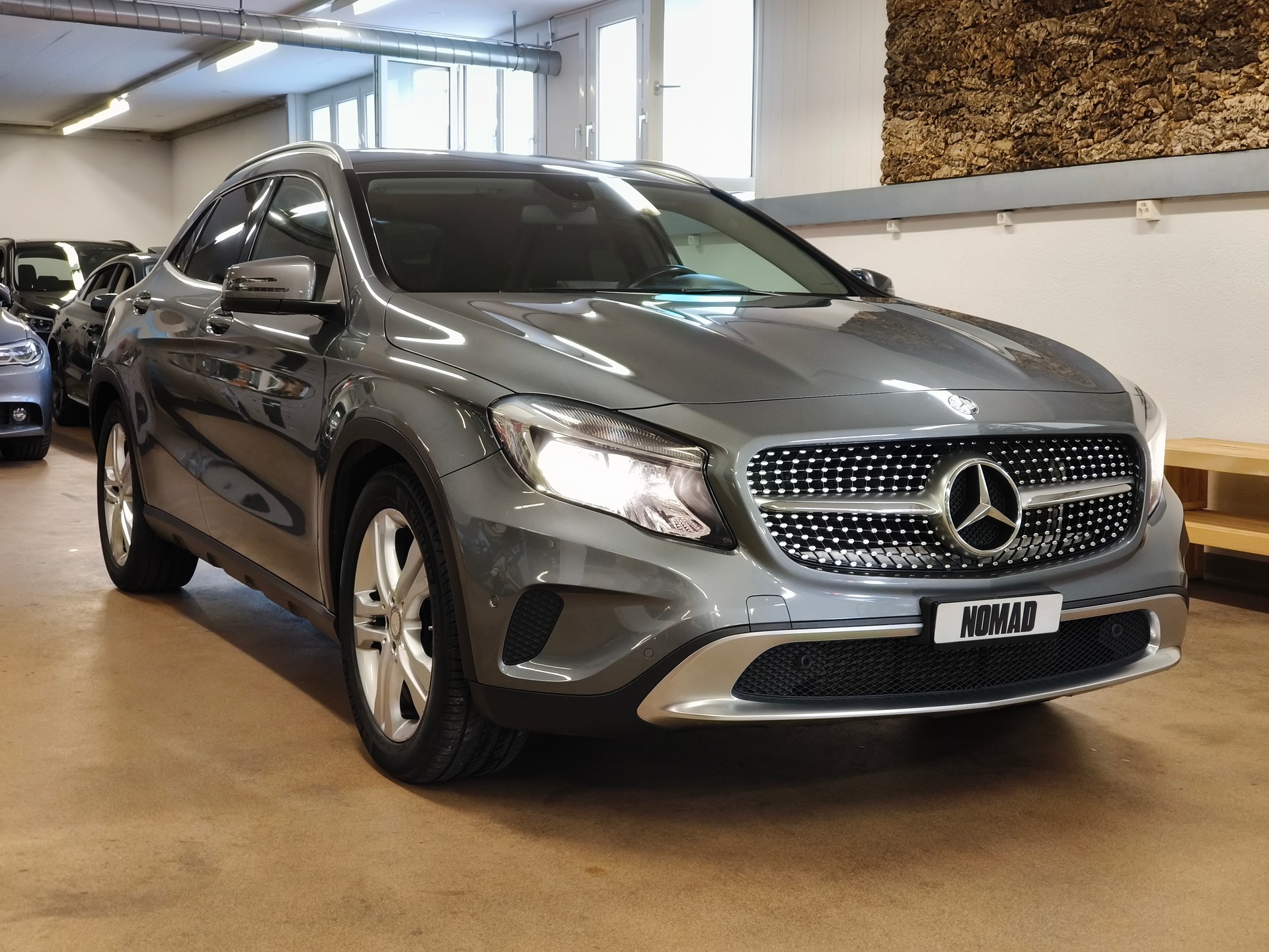 MERCEDES-BENZ GLA 220 CDI Urban 4Matic 7G-DCT-image-4