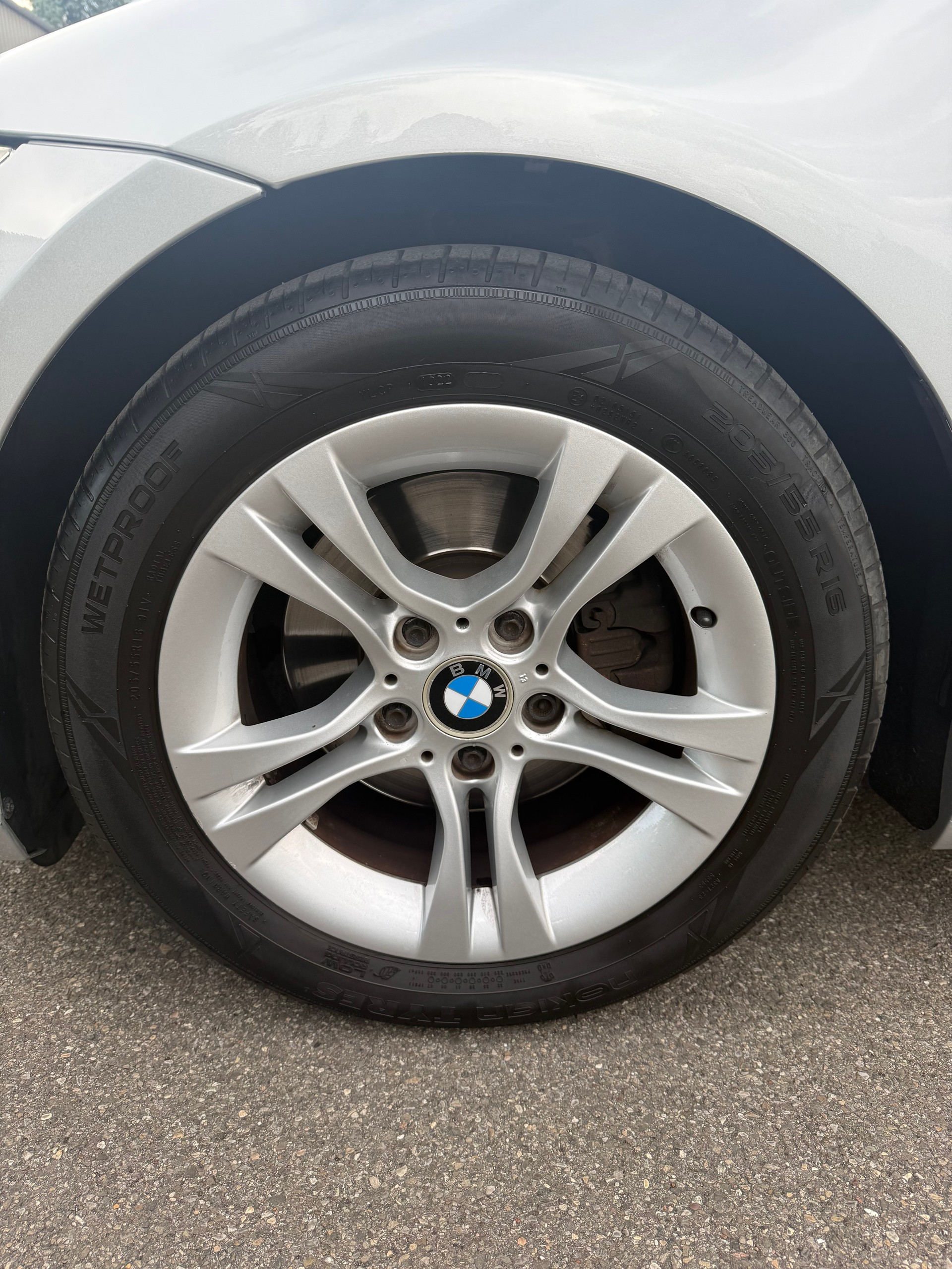 BMW 325i Steptronic-image-15