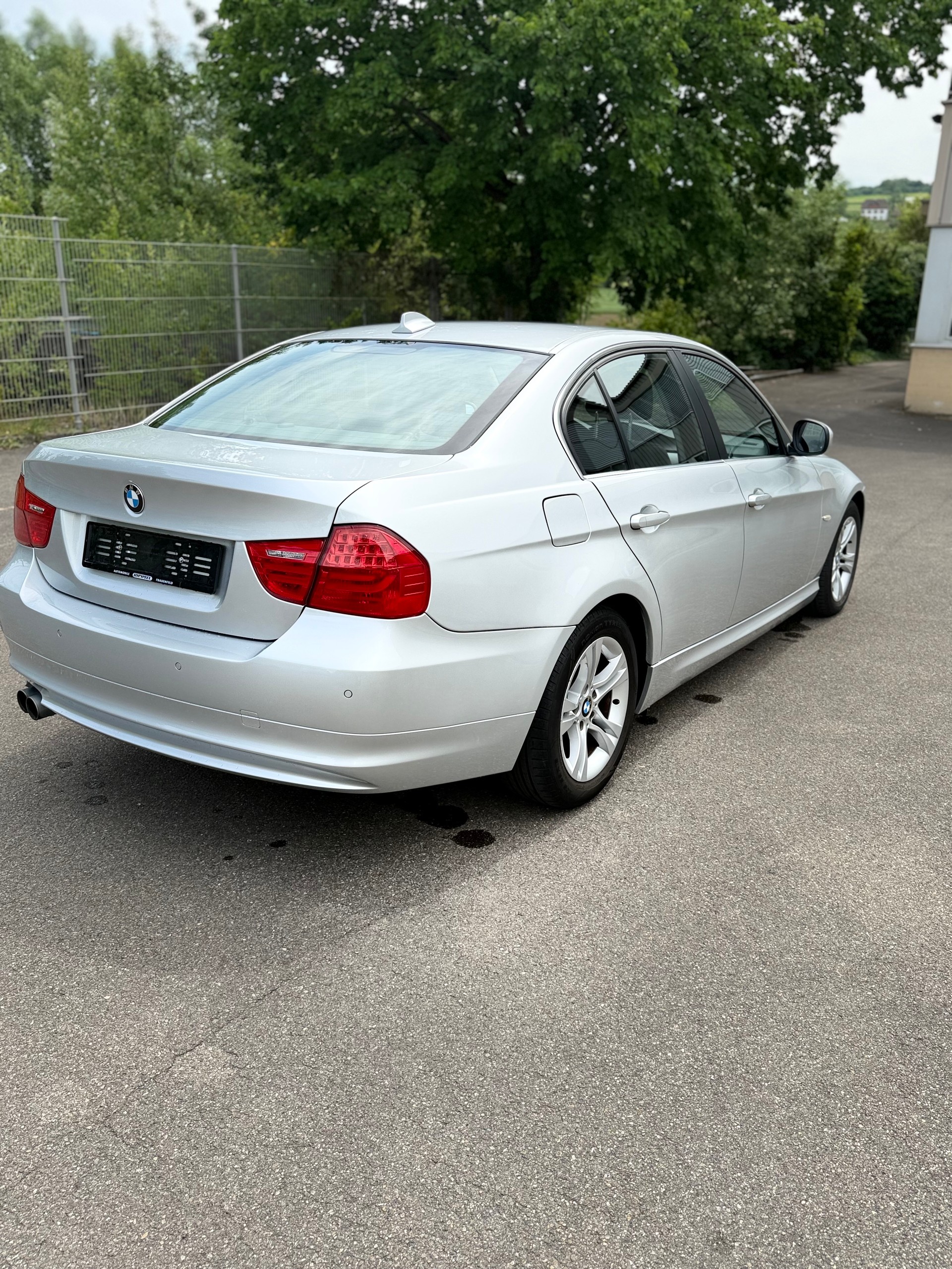 BMW 325i Steptronic-image-4