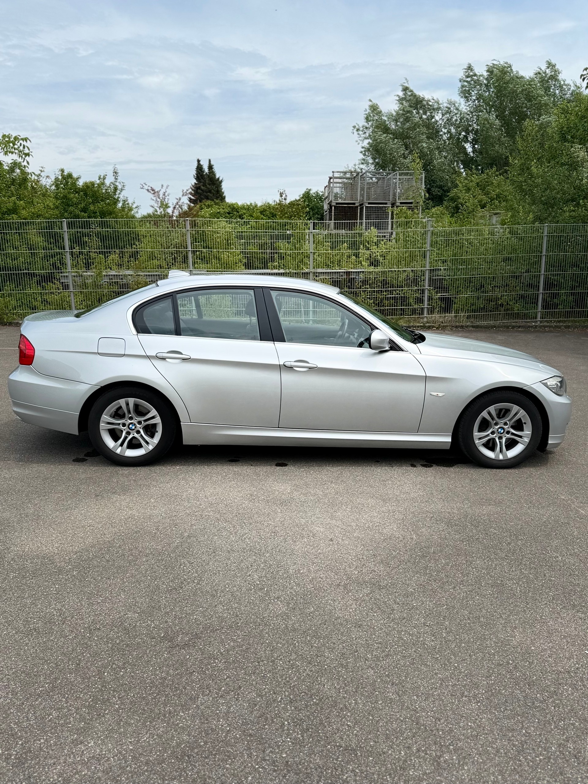 BMW 325i Steptronic-image-3