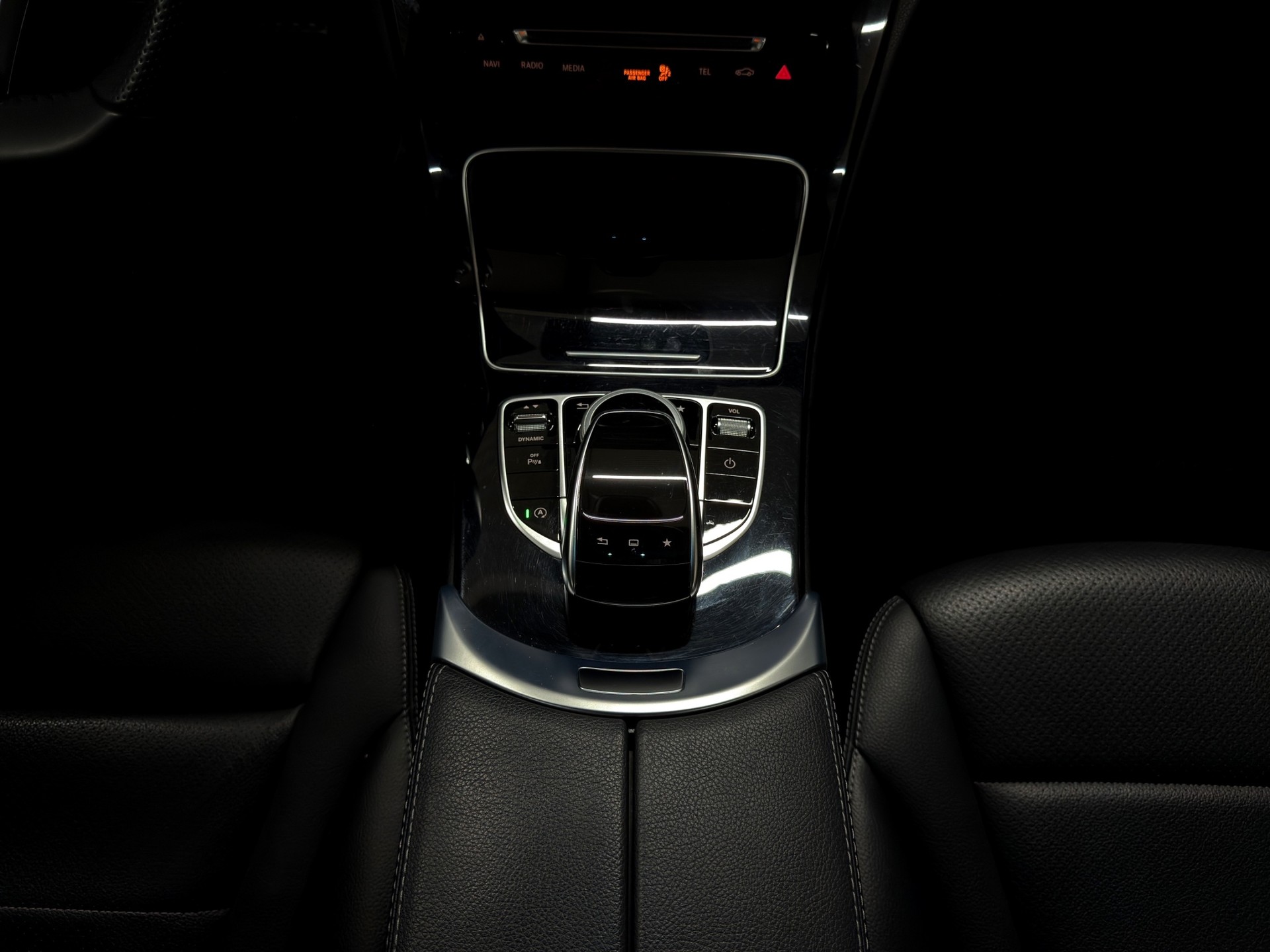 MERCEDES-BENZ C 300 AMG Line 7G-Tronic-image-20