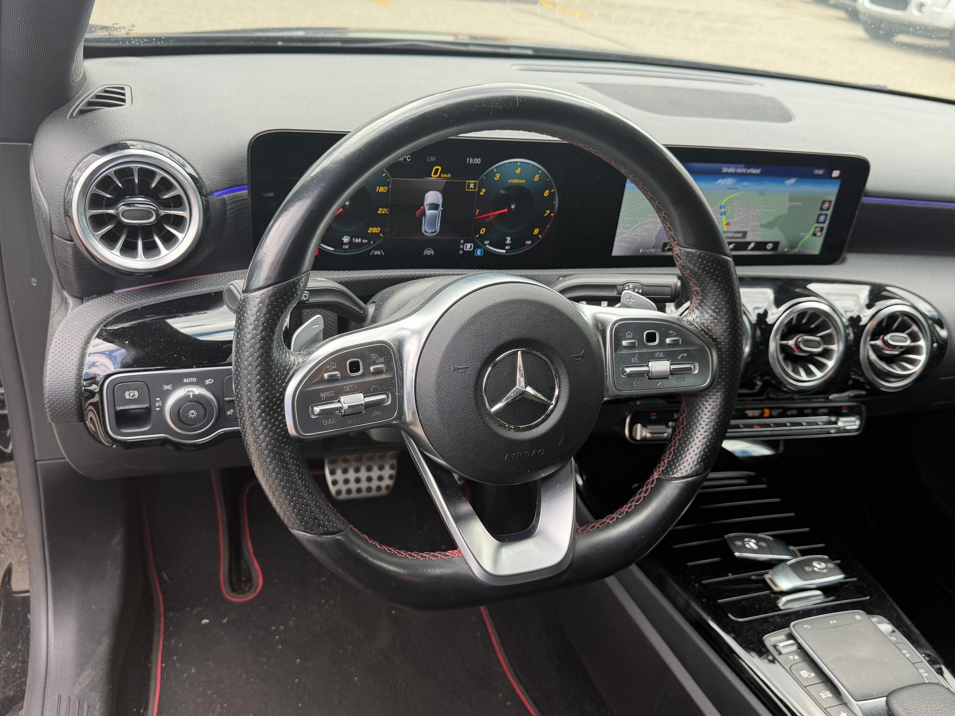 MERCEDES-BENZ A 180 Night Star AMG Line 7G-DCT-image-8