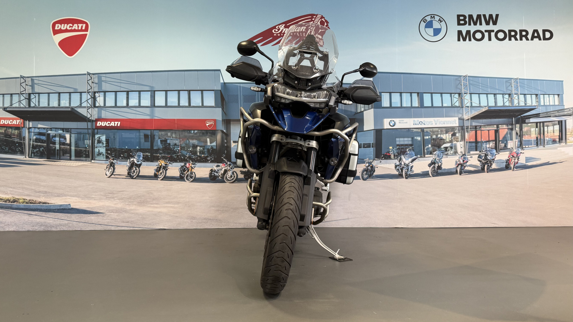 TRIUMPH Tiger 1200 GT Pro-showroom-element-1