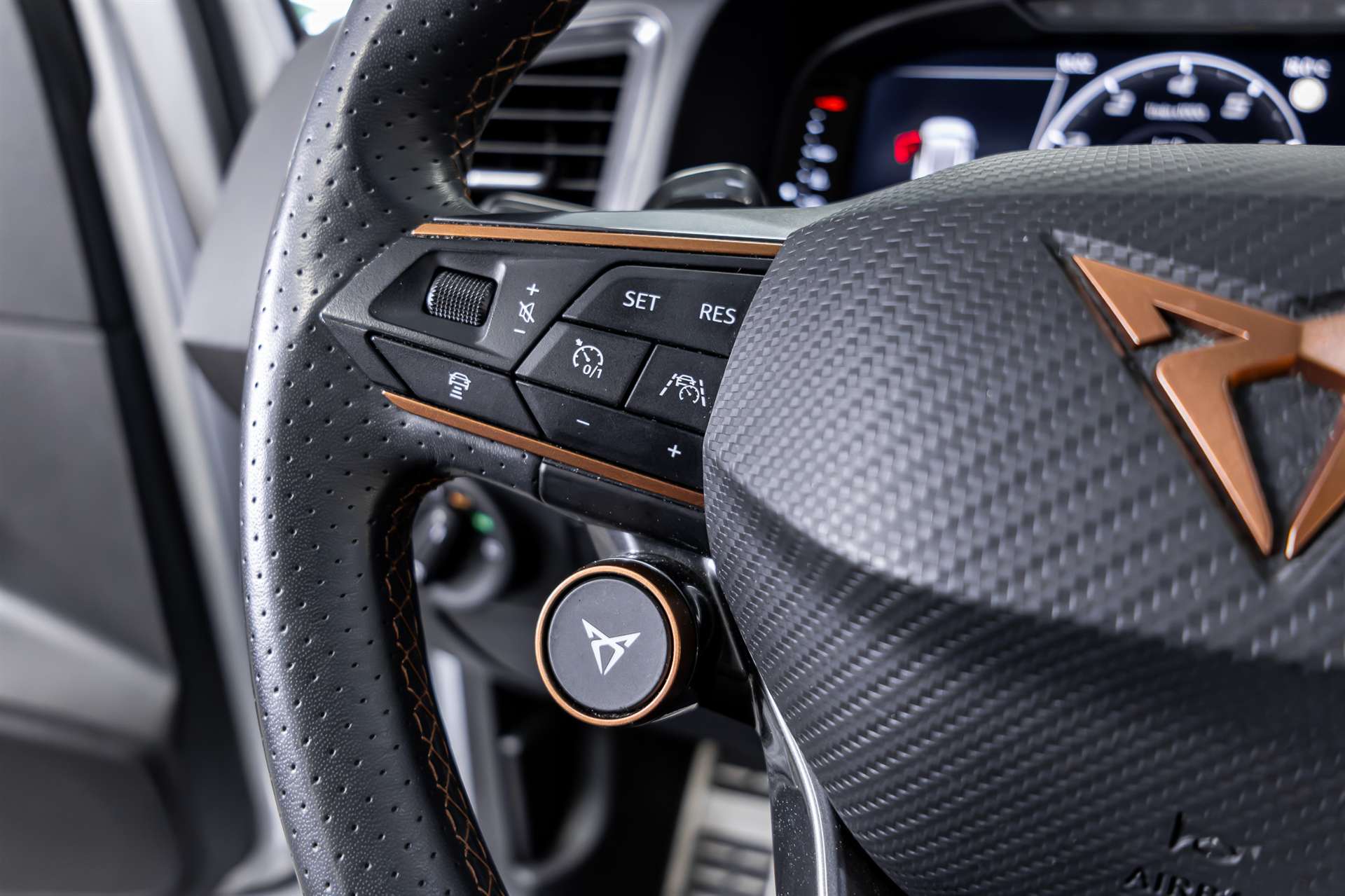 CUPRA Ateca 2.0TSI 4Drive DSG-image-9