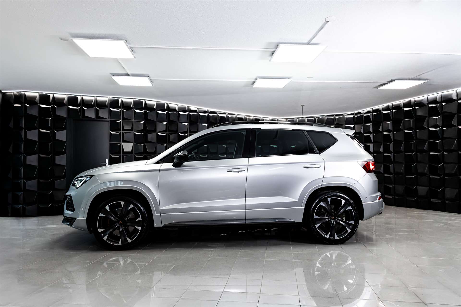 CUPRA Ateca 2.0TSI 4Drive DSG-showroom-element-1