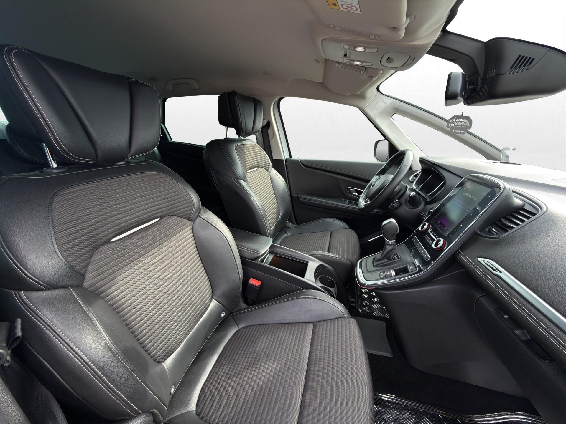 RENAULT Scénic 1.6 dCi 160 Intens EDC-image-13