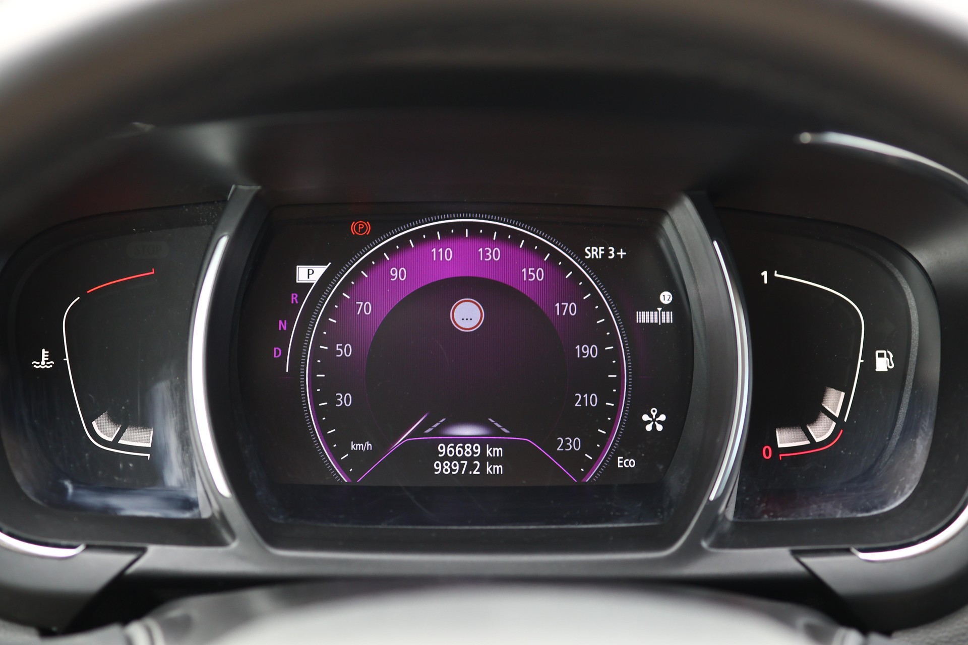 RENAULT Scénic 1.6 dCi 160 Intens EDC-image-18