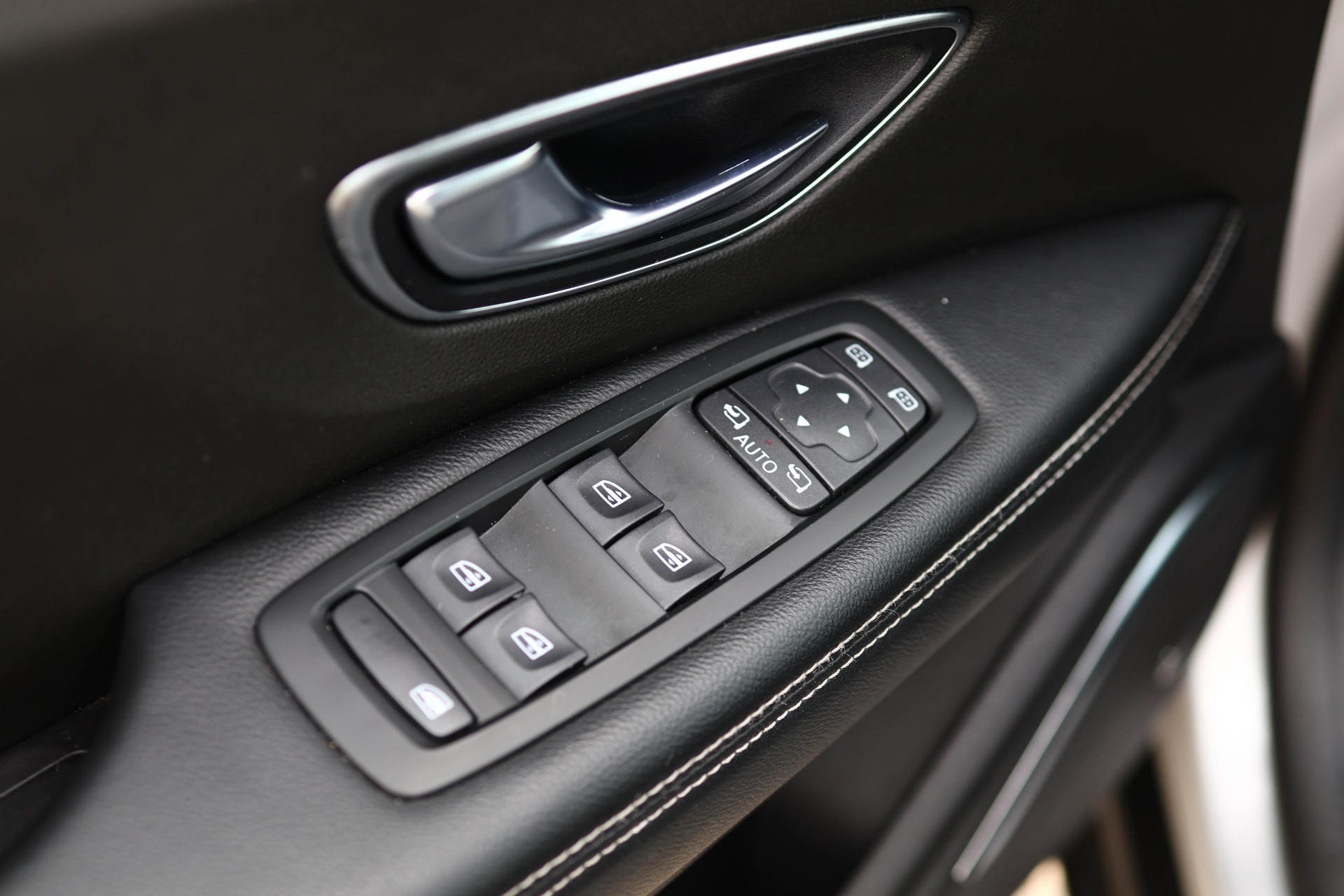 RENAULT Scénic 1.6 dCi 160 Intens EDC-image-22