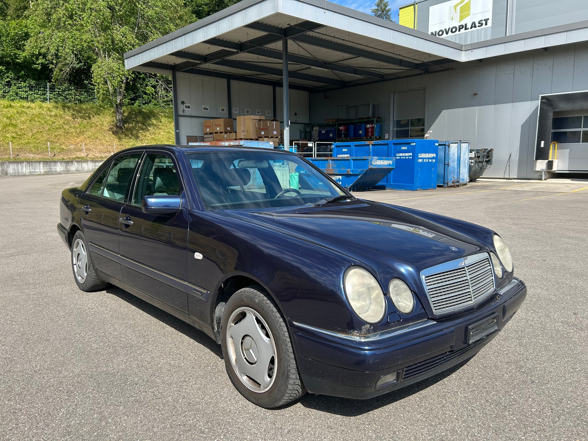 MERCEDES-BENZ E 280 Avantgarde 4-Matic Automatic