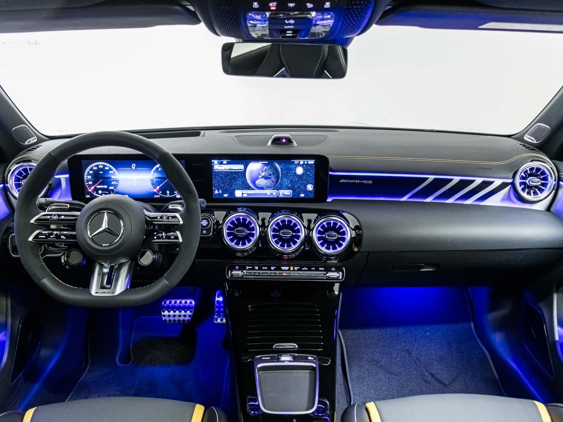 MERCEDES-BENZ A 45 S AMG 4MATIC+-image-11