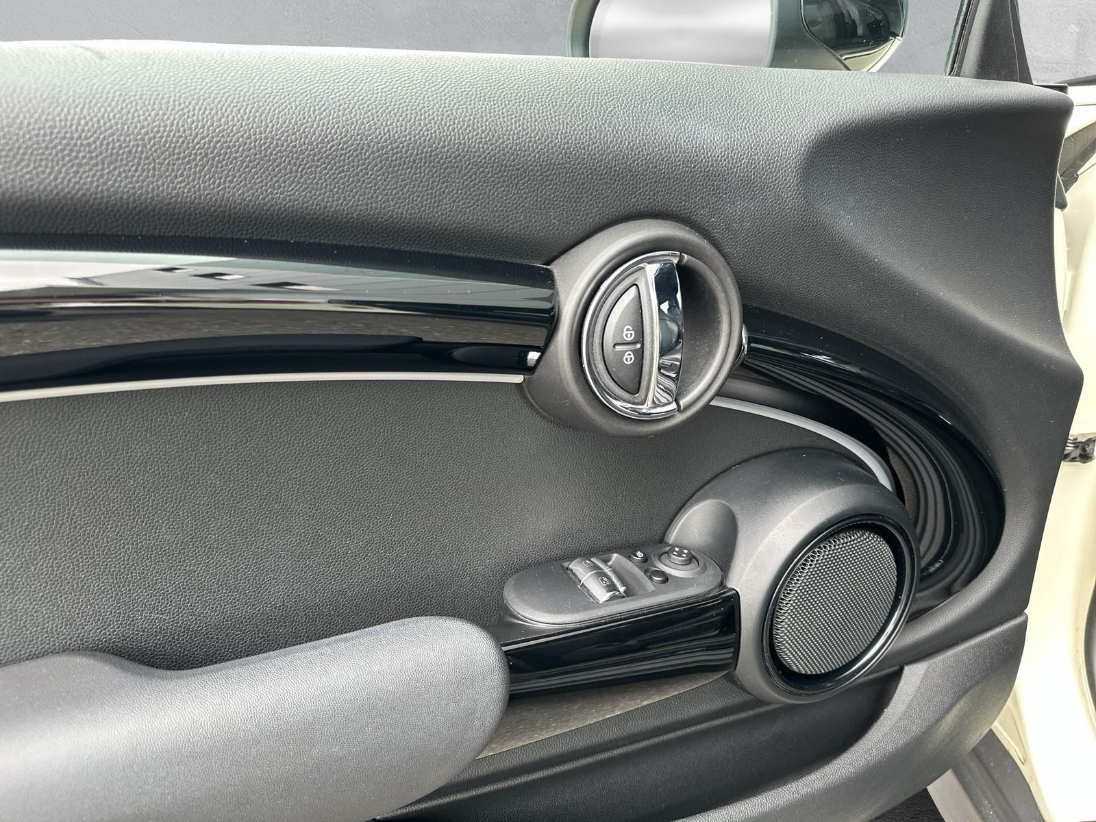 MINI Cooper Classic Trim F56 1.5i (CH)-image-21