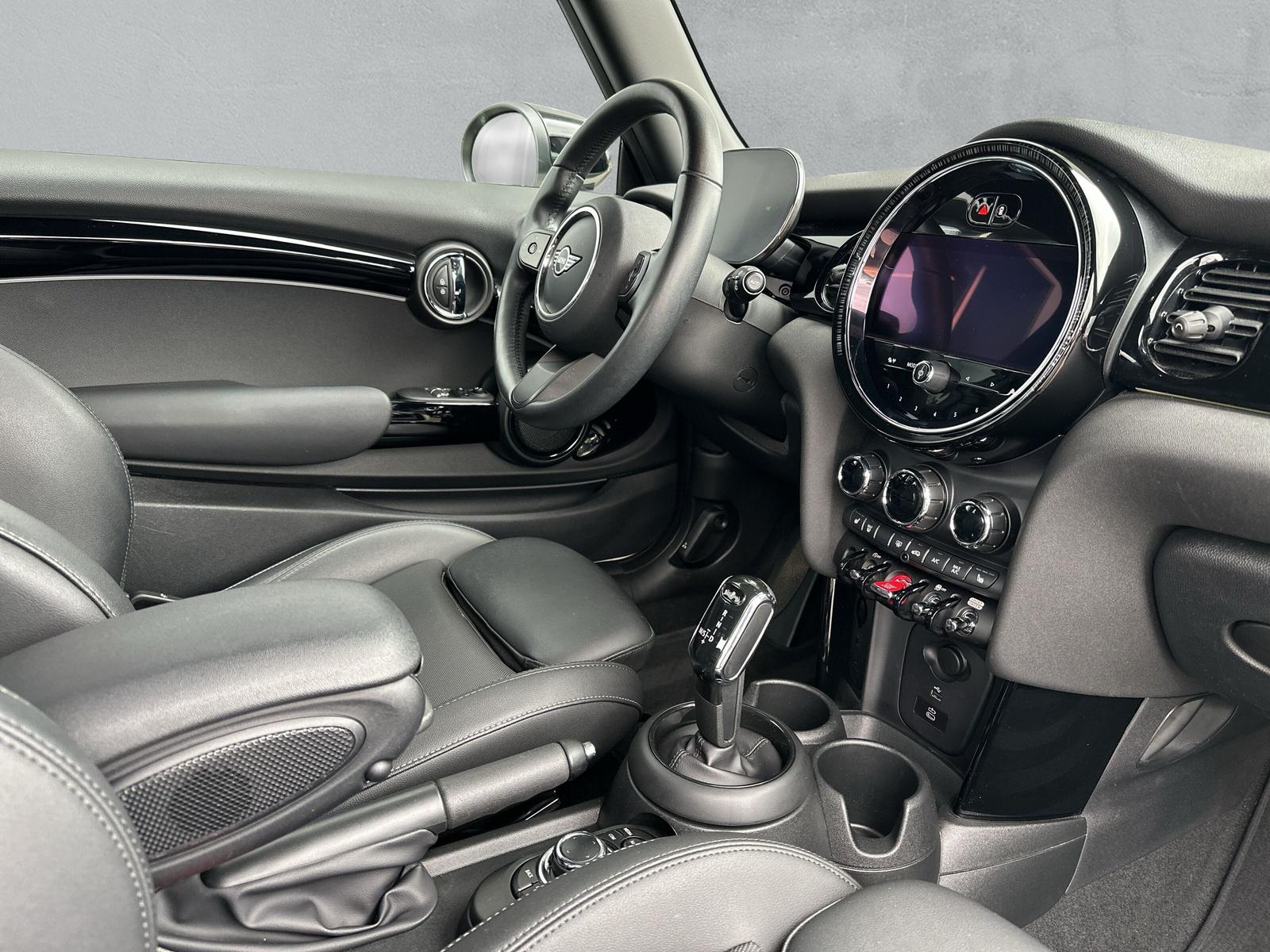 MINI Cooper Classic Trim F56 1.5i (CH)-image-14