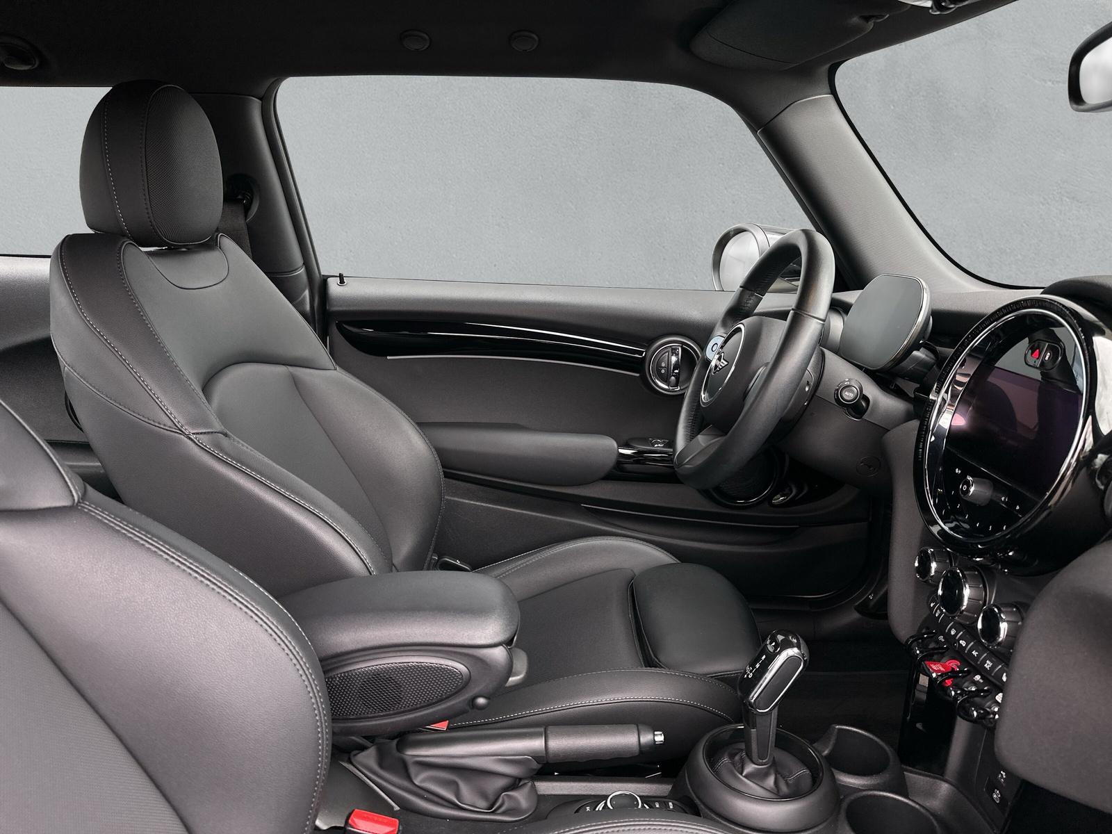 MINI Cooper Classic Trim F56 1.5i (CH)-image-13