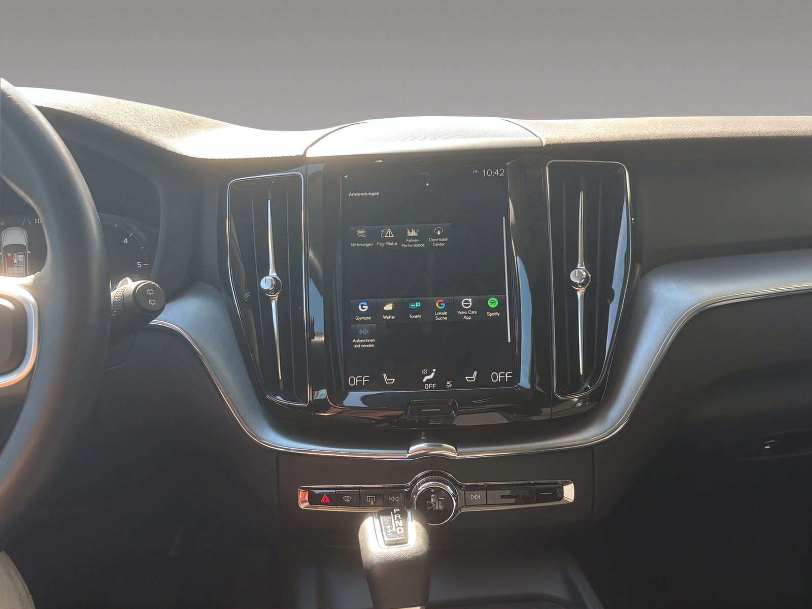 VOLVO XC60 2.0 D4 Momentum AWD-image-13