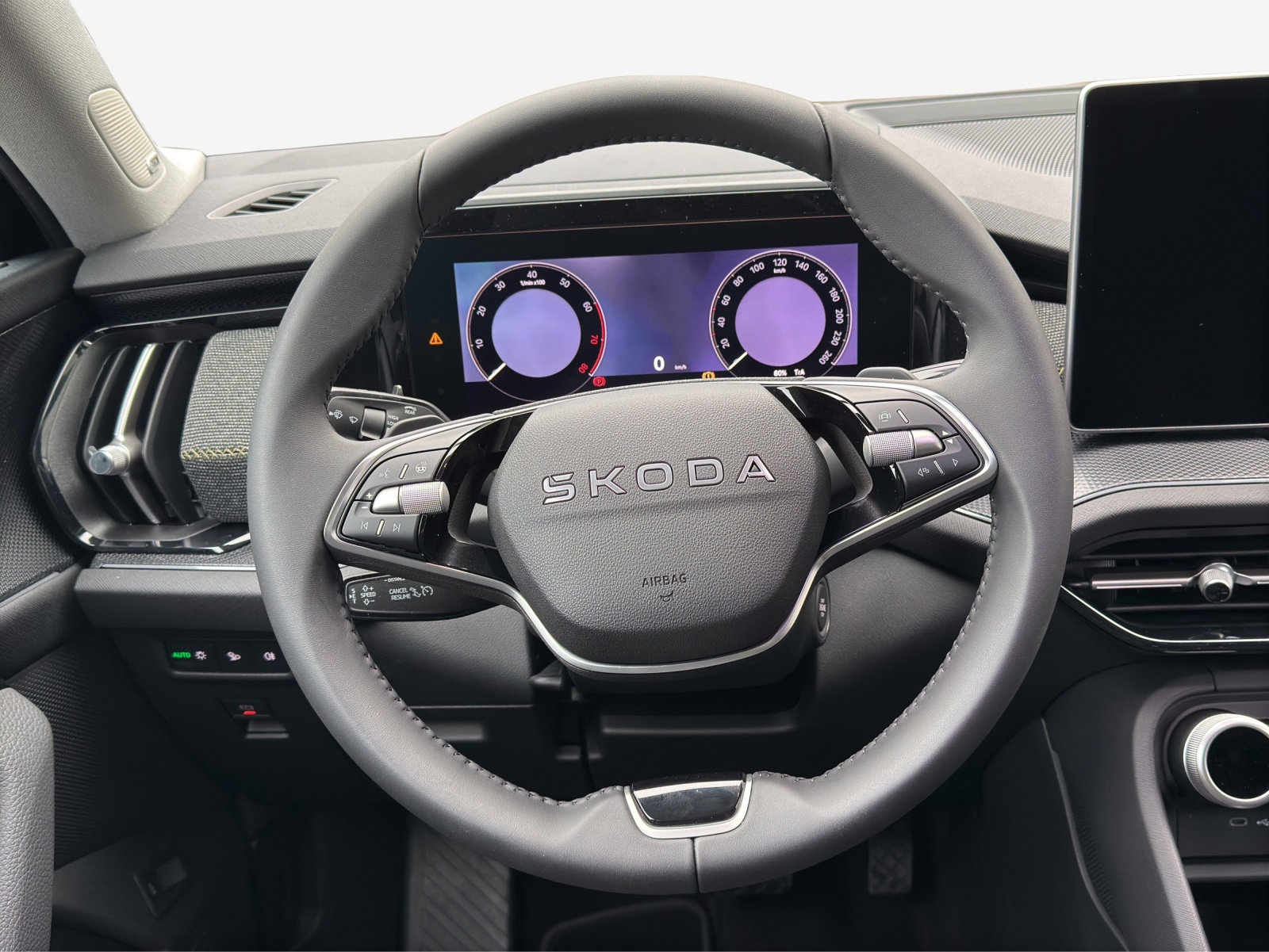SKODA Kodiaq 2.0 TSI Selection 4x4-image-9