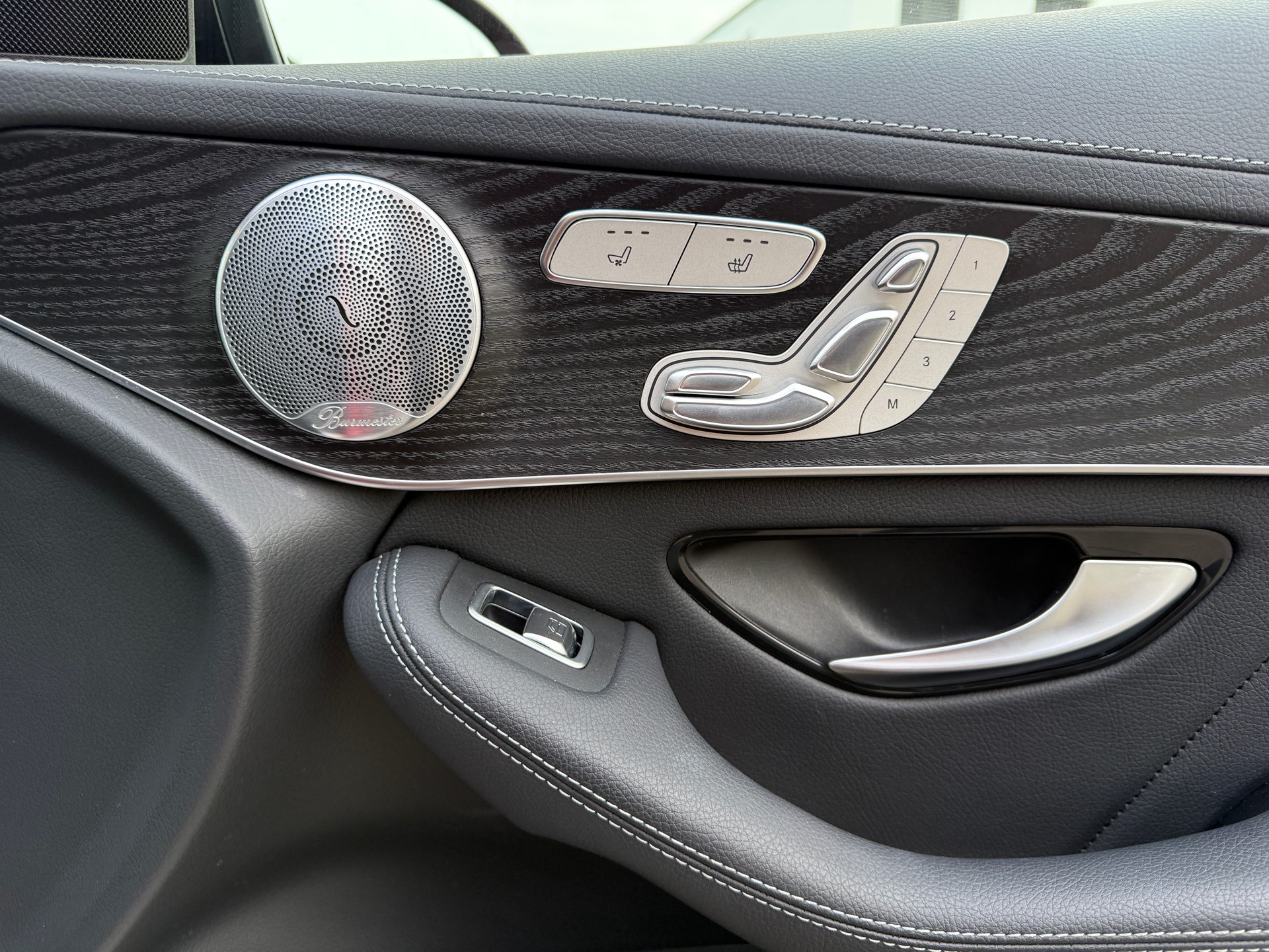 MERCEDES-BENZ GLC COUPÉ 43 AMG 4MATIC 9G-TRONIC*PERFORMANCE ABGASANLAGE*EL. PANORAMA-GLASSCHIEBEDACH*EL. AHK*8FACH BEREIFT*-image-21
