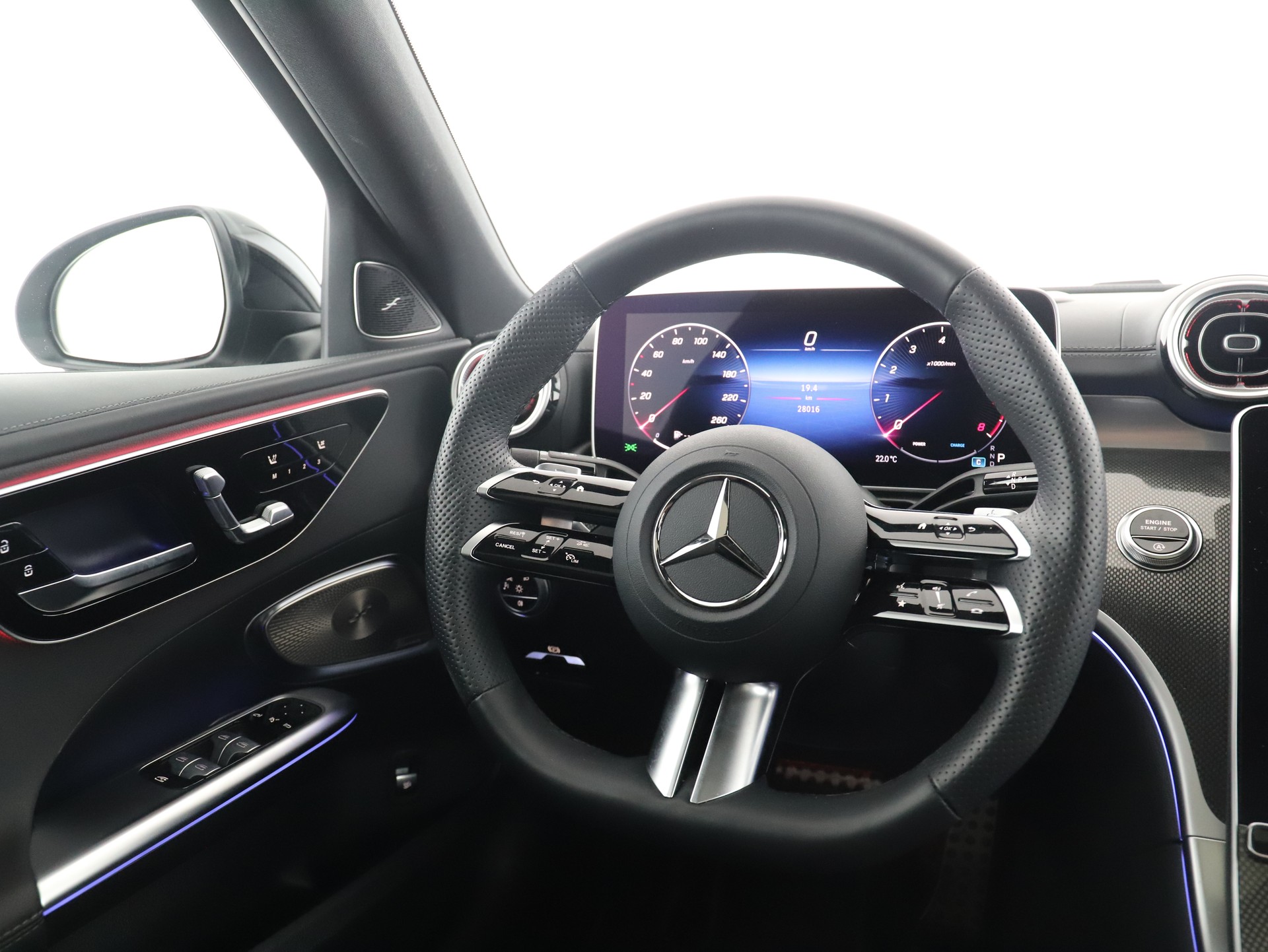 MERCEDES-BENZ C 200 4 Matic-image-11