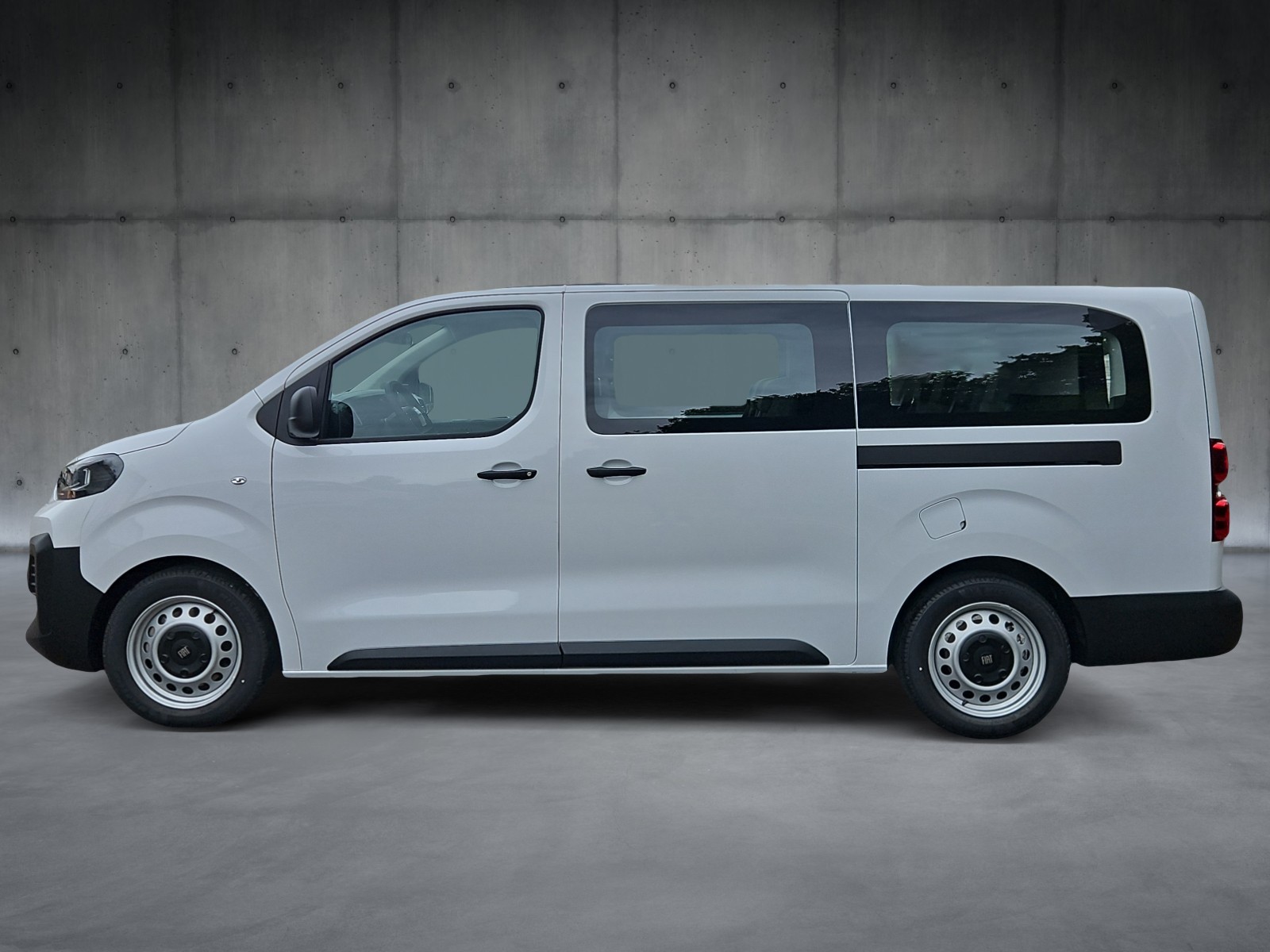 FIAT Scudo Kombi L3 2.2 BlueHDi 180 PS EAT8-image-1