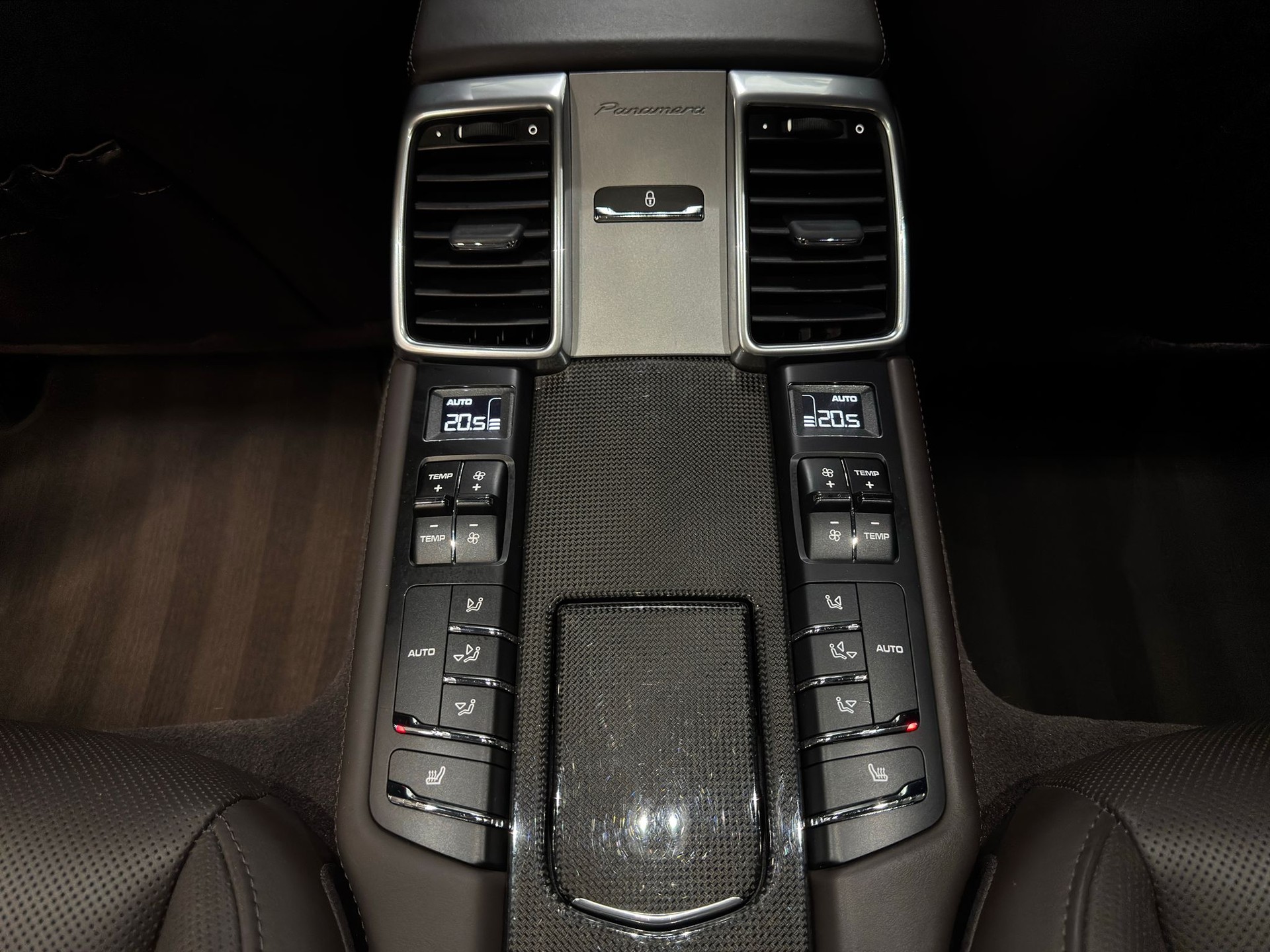 PORSCHE Panamera 4.8 V8 GTS PDK-image-13