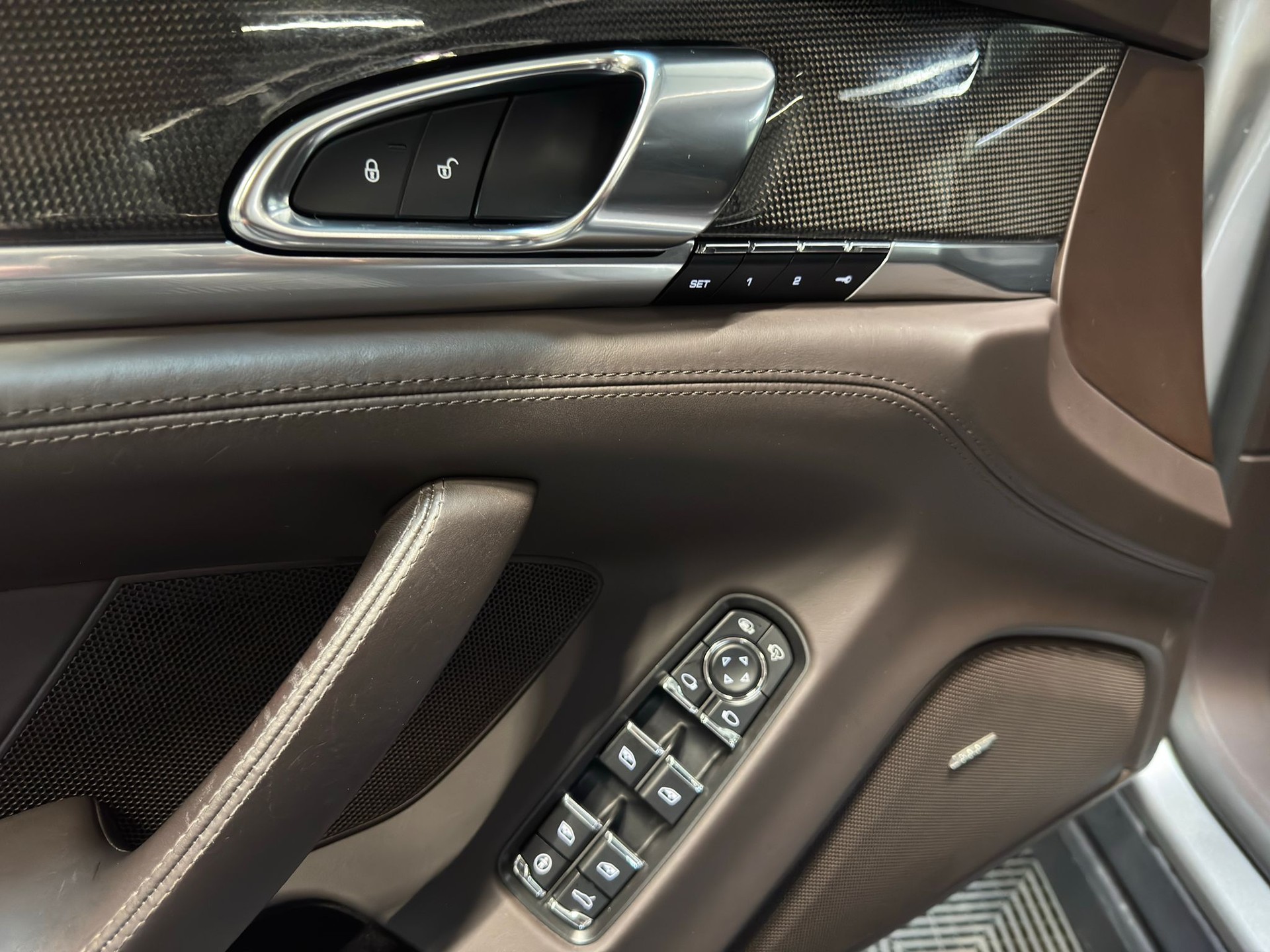 PORSCHE Panamera 4.8 V8 GTS PDK-image-9