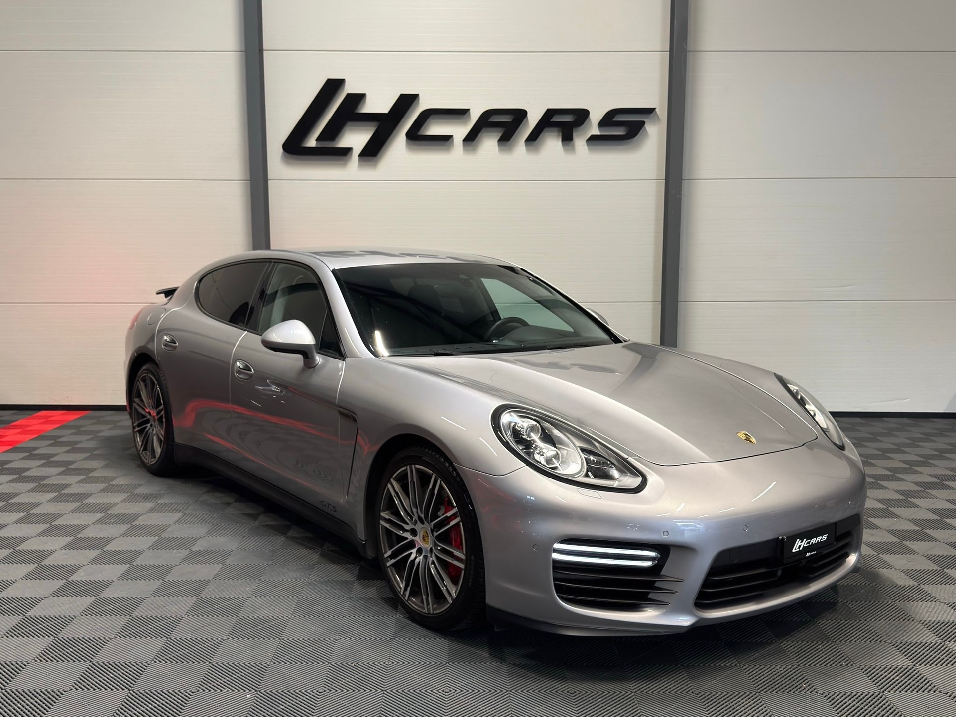 PORSCHE Panamera 4.8 V8 GTS PDK-image-5