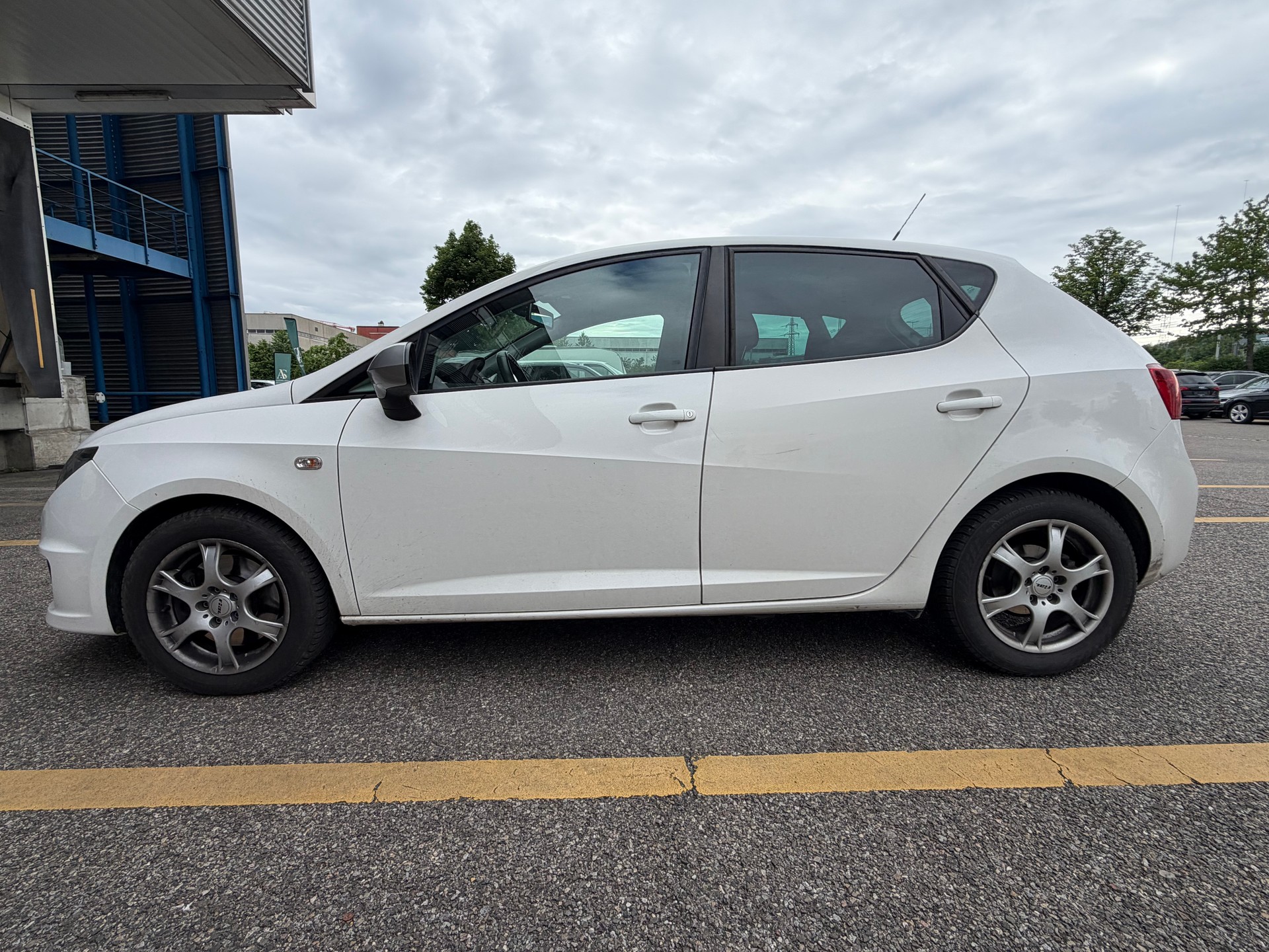 SEAT Ibiza SC 1.4 TSI FR DSG-image-7