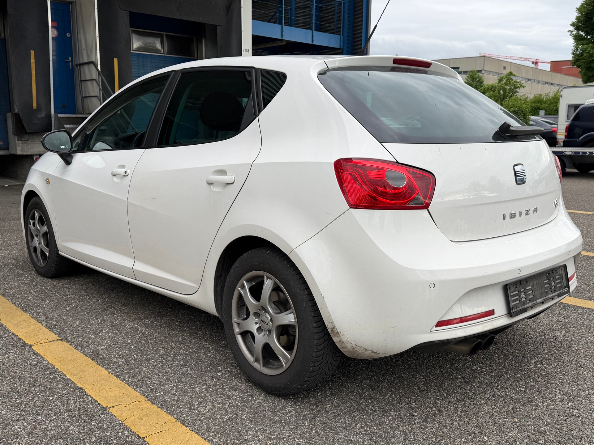 SEAT Ibiza SC 1.4 TSI FR DSG-image-6