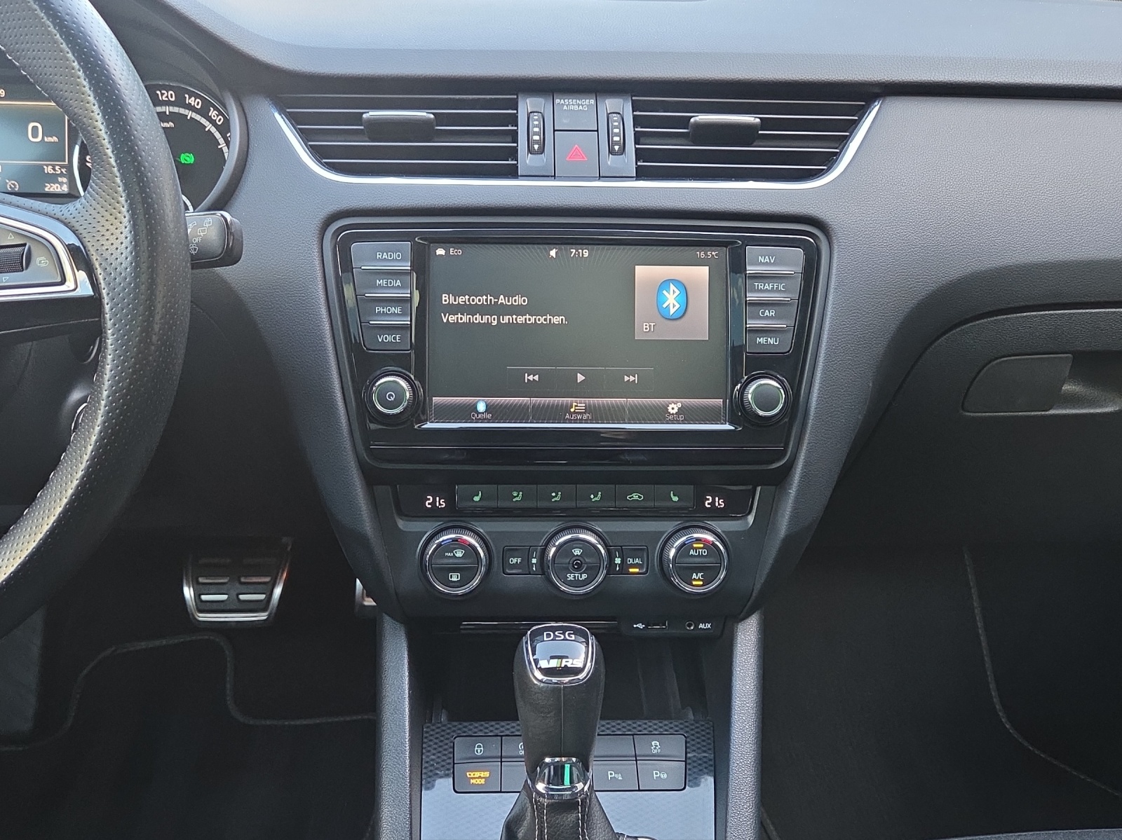 SKODA Octavia Combi 2.0 TSI RS DSG-image-13