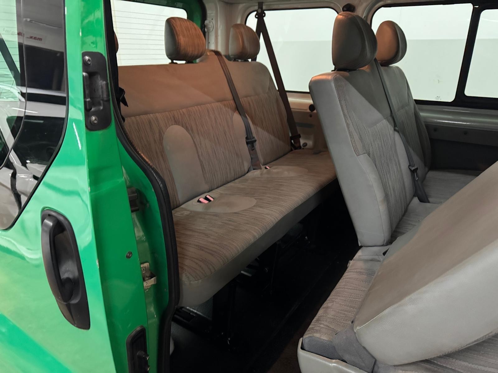 NISSAN Primastar 2.0dCi Comfort 8 Plätze-image-11