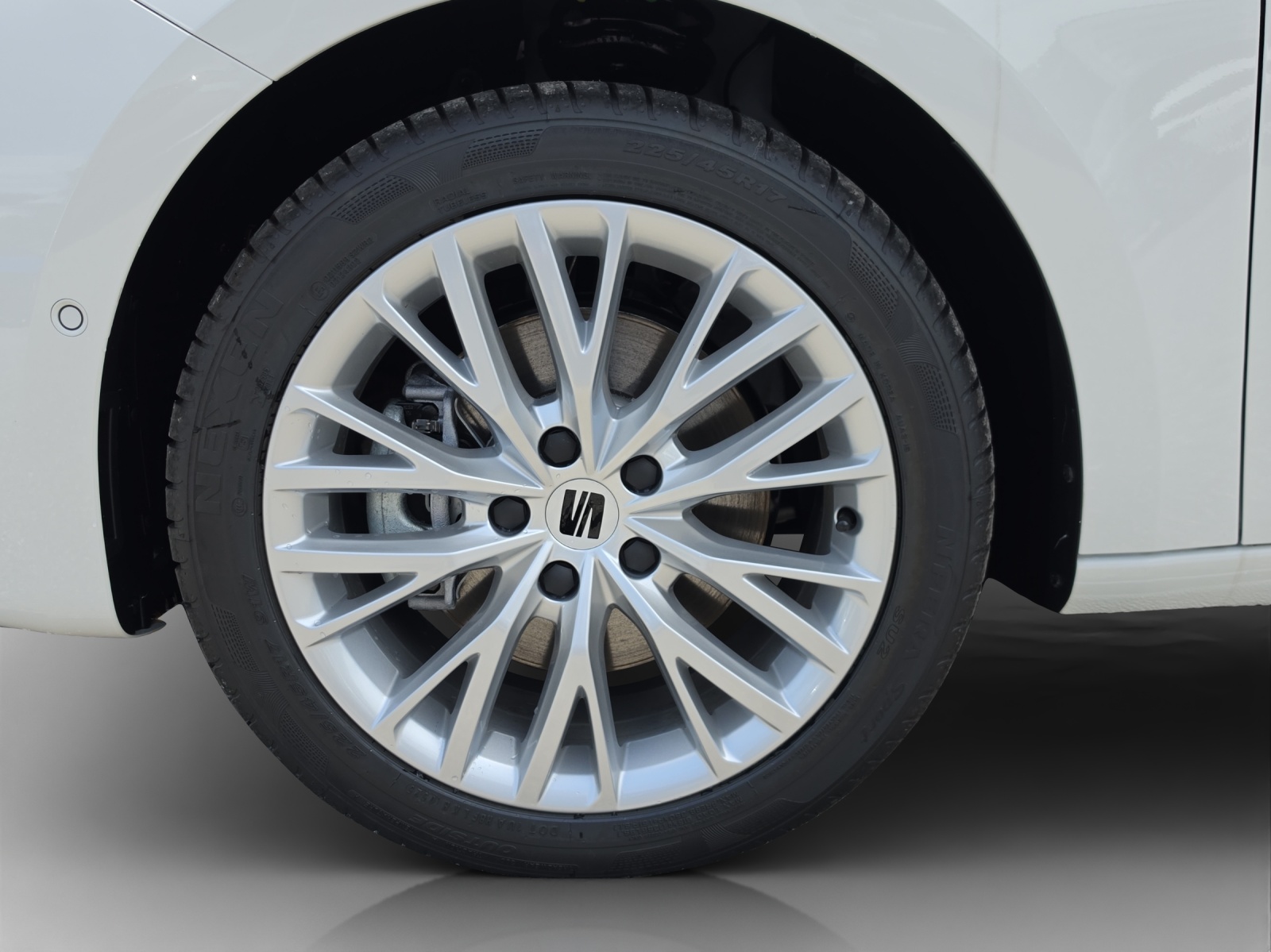 SEAT Leon ST 1.5 eHybrid pHEV DSG Business Edition-image-13