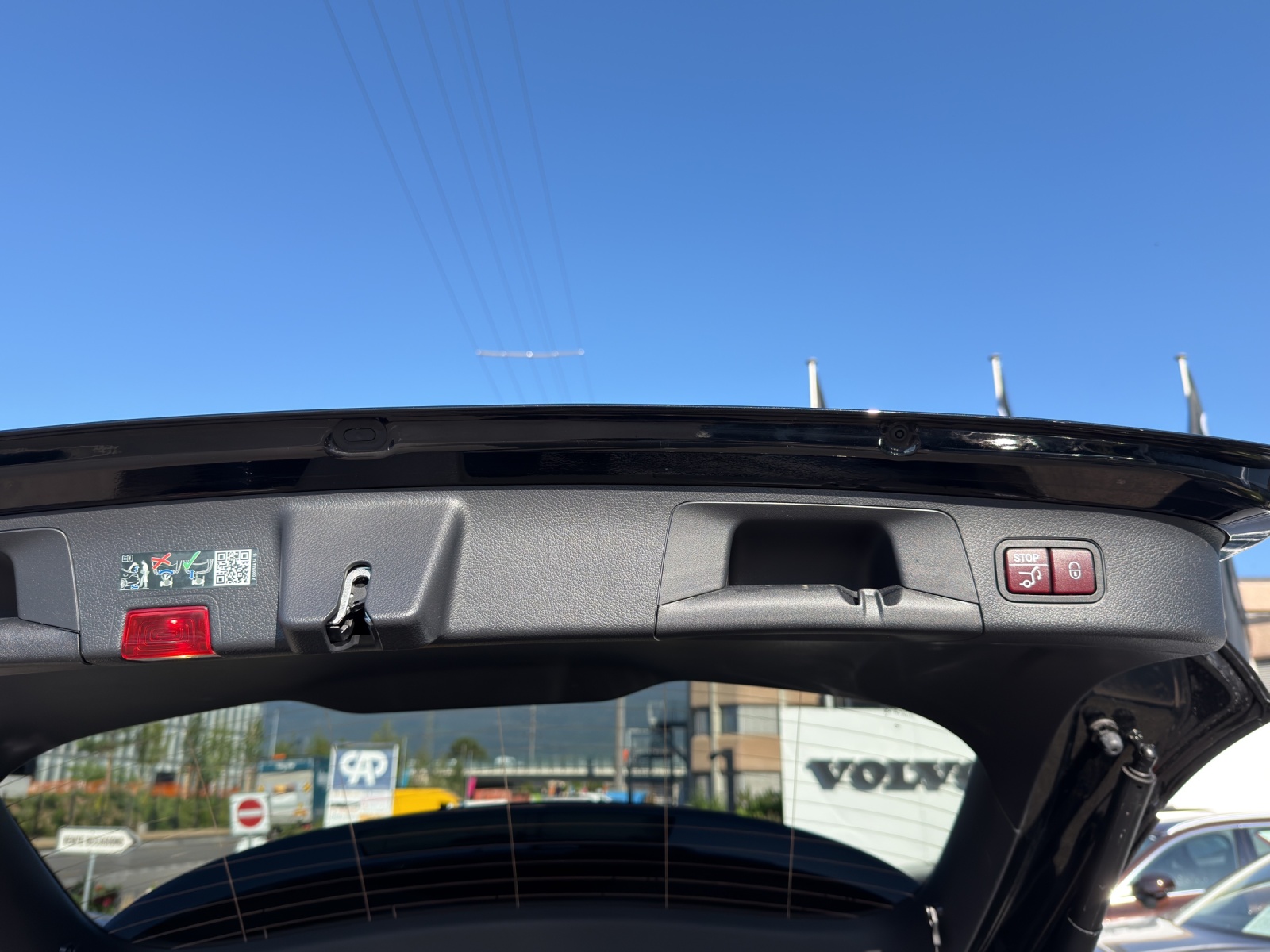 MERCEDES-BENZ GLA 200 Night Star 7G-DCT-image-12