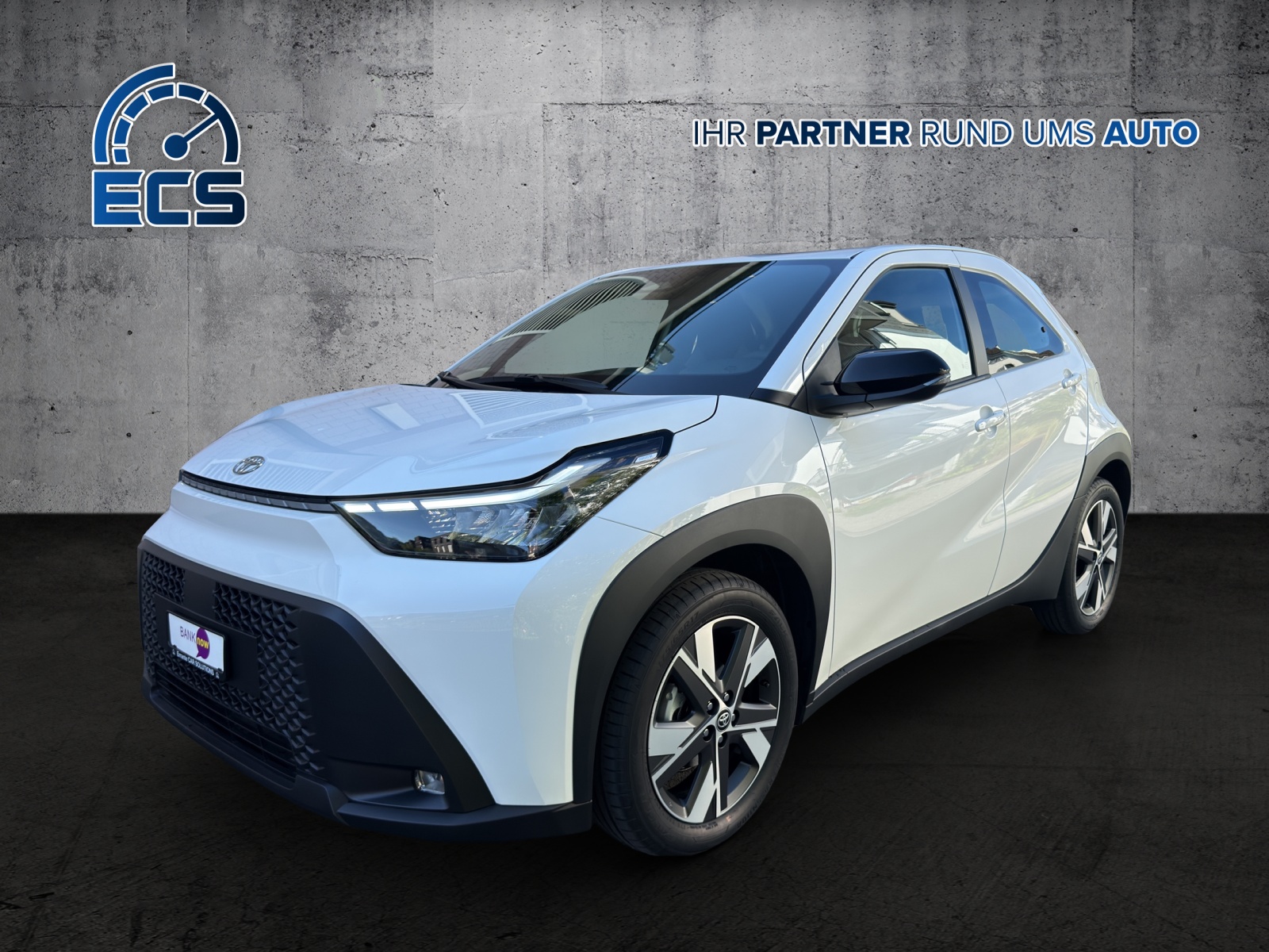 TOYOTA Aygo X 1.5 VVT-i HSD Trend *8-fach bereift*-image-0