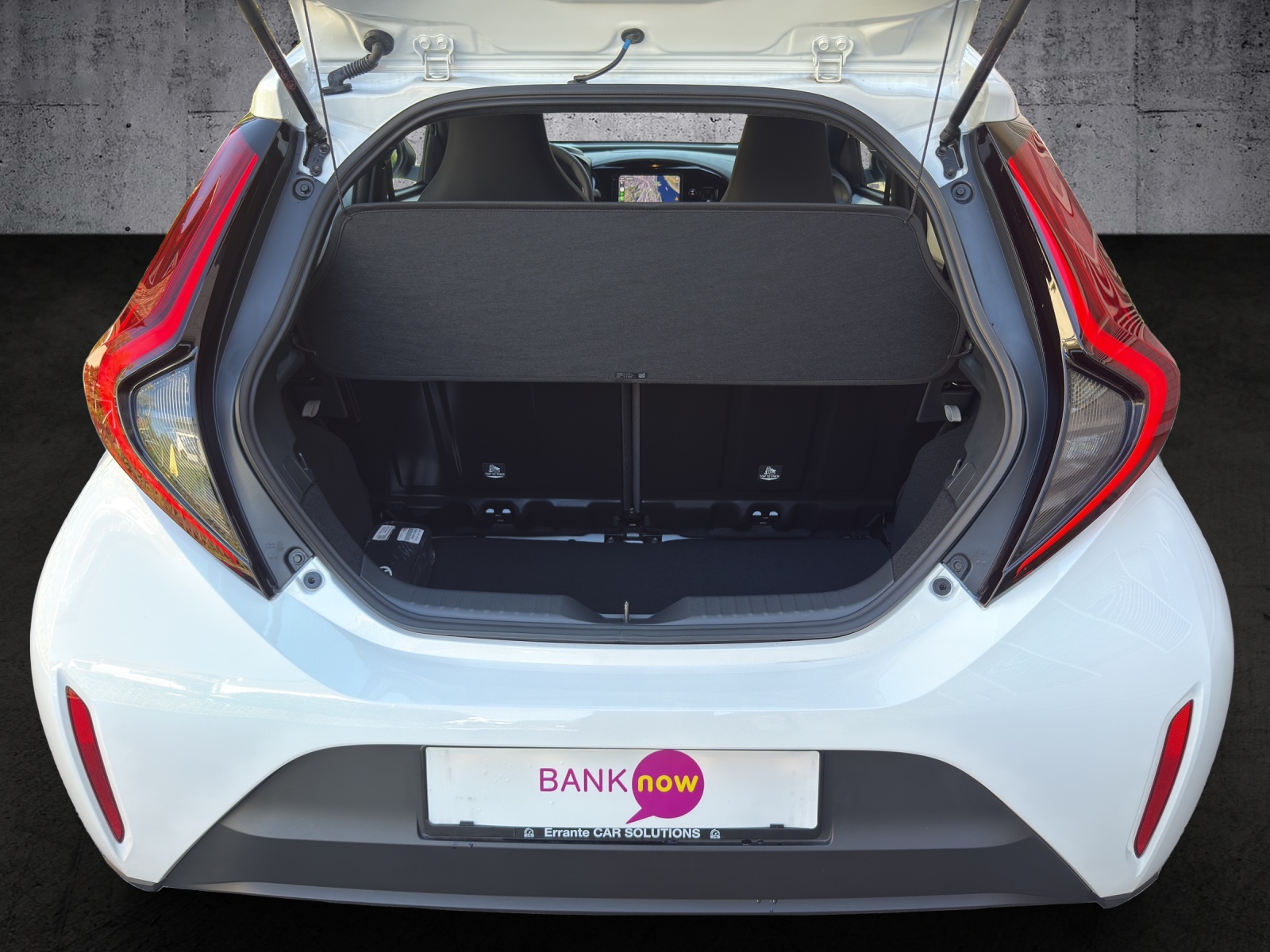 TOYOTA Aygo X 1.5 VVT-i HSD Trend *8-fach bereift*-image-10