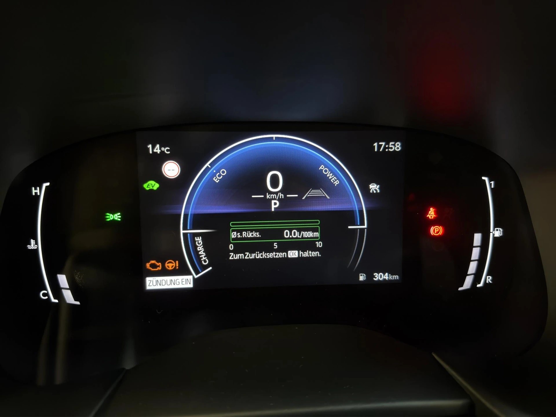 TOYOTA Aygo X 1.5 VVT-i HSD Trend-image-10