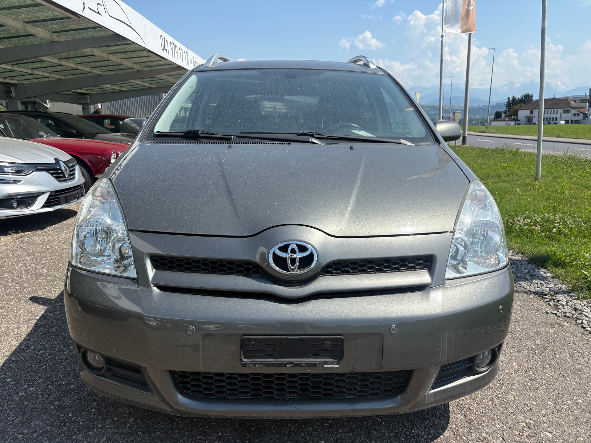 TOYOTA Corolla Verso 1.8 Linea Sol Dynamic-image-1