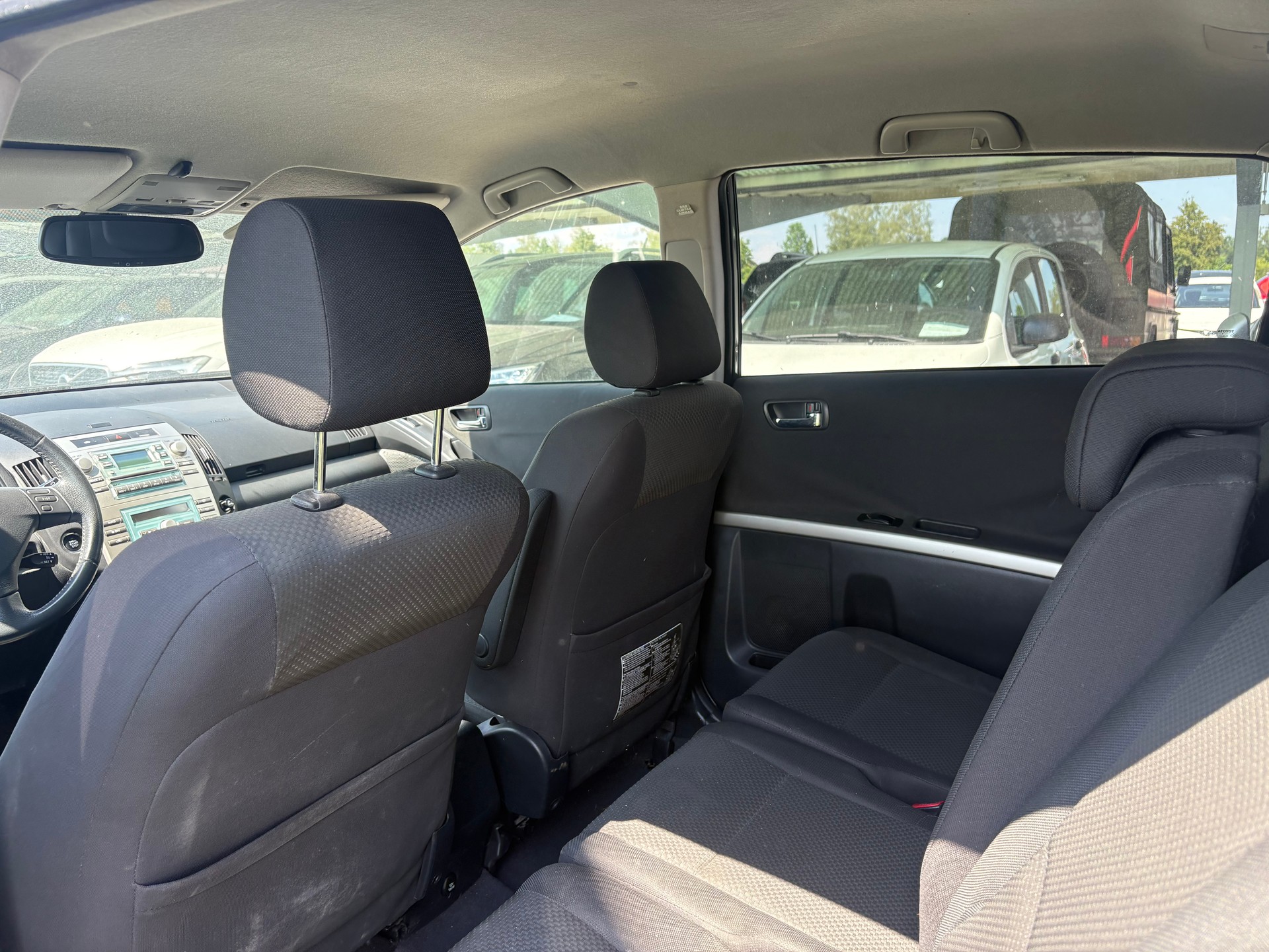 TOYOTA Corolla Verso 1.8 Linea Sol Dynamic-image-8