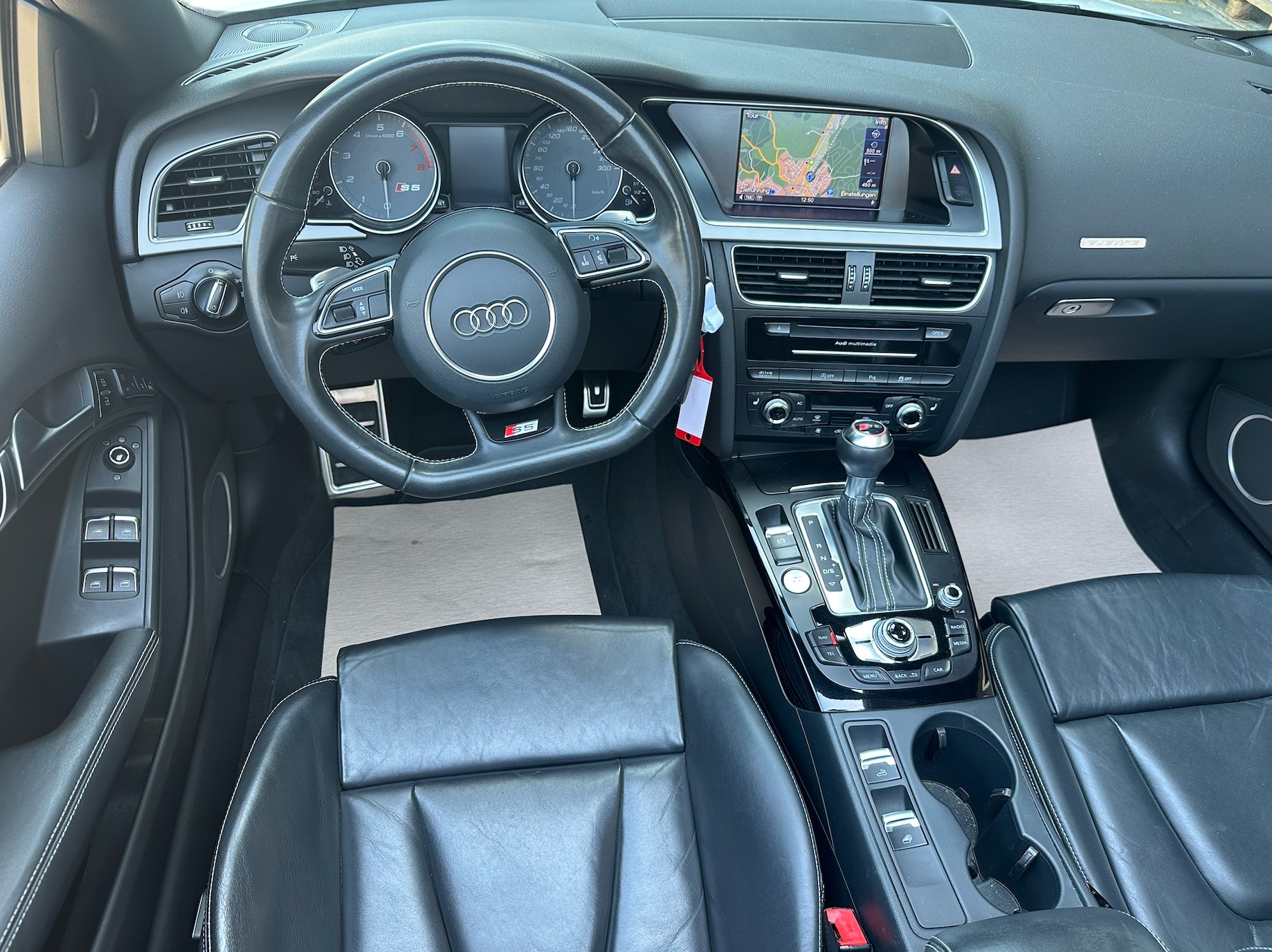 AUDI S5 Cabrio 3.0 TFSI quattro S-tronic-image-9