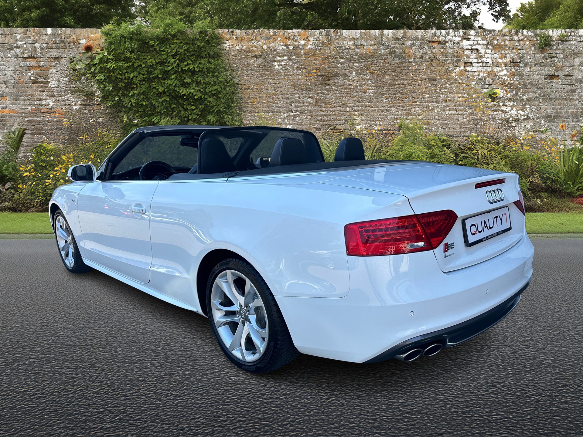 AUDI S5 Cabrio 3.0 TFSI quattro S-tronic-image-2