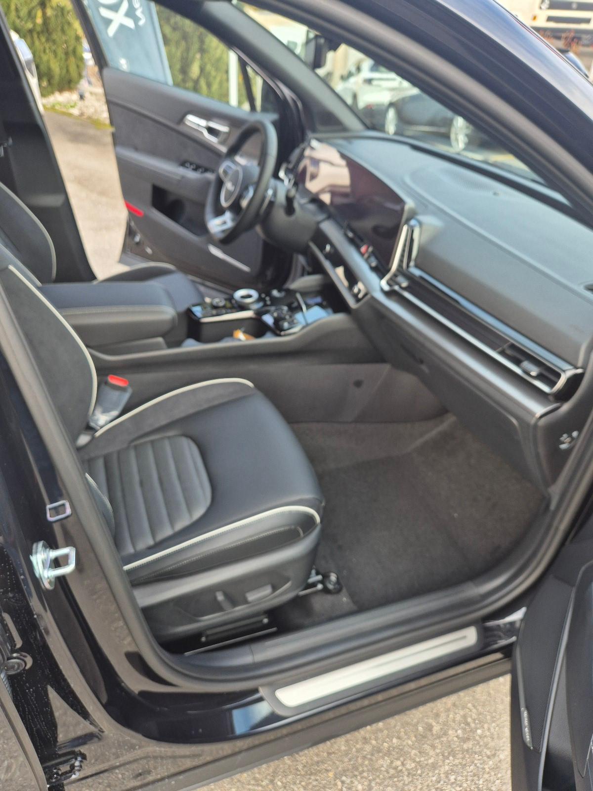 KIA Sportage 1.6 T-GDi Hybrid GT-Line-image-7