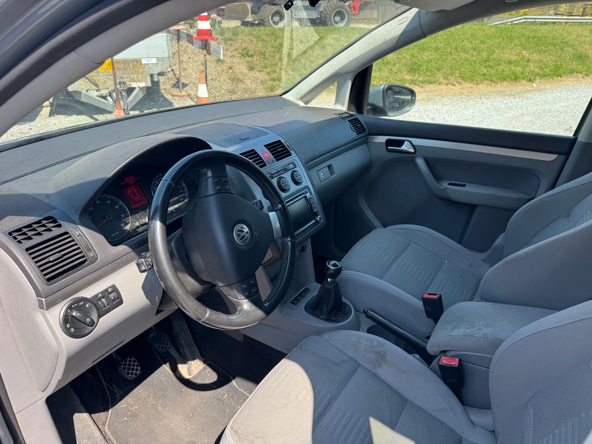 VW Touran 1.4 TSI Trendline-image-6