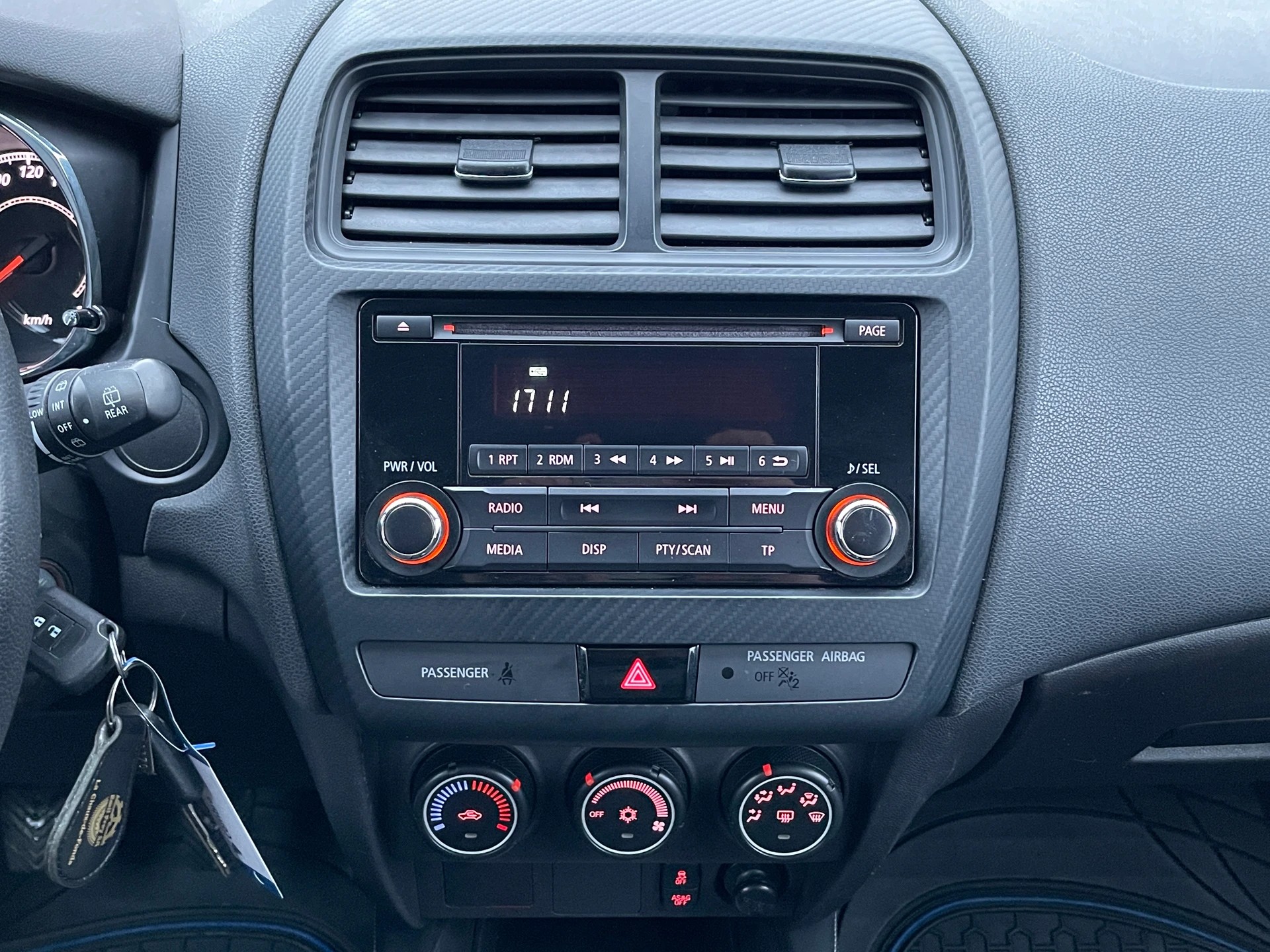 MITSUBISHI ASX 1.6 Haru 2WD-image-10