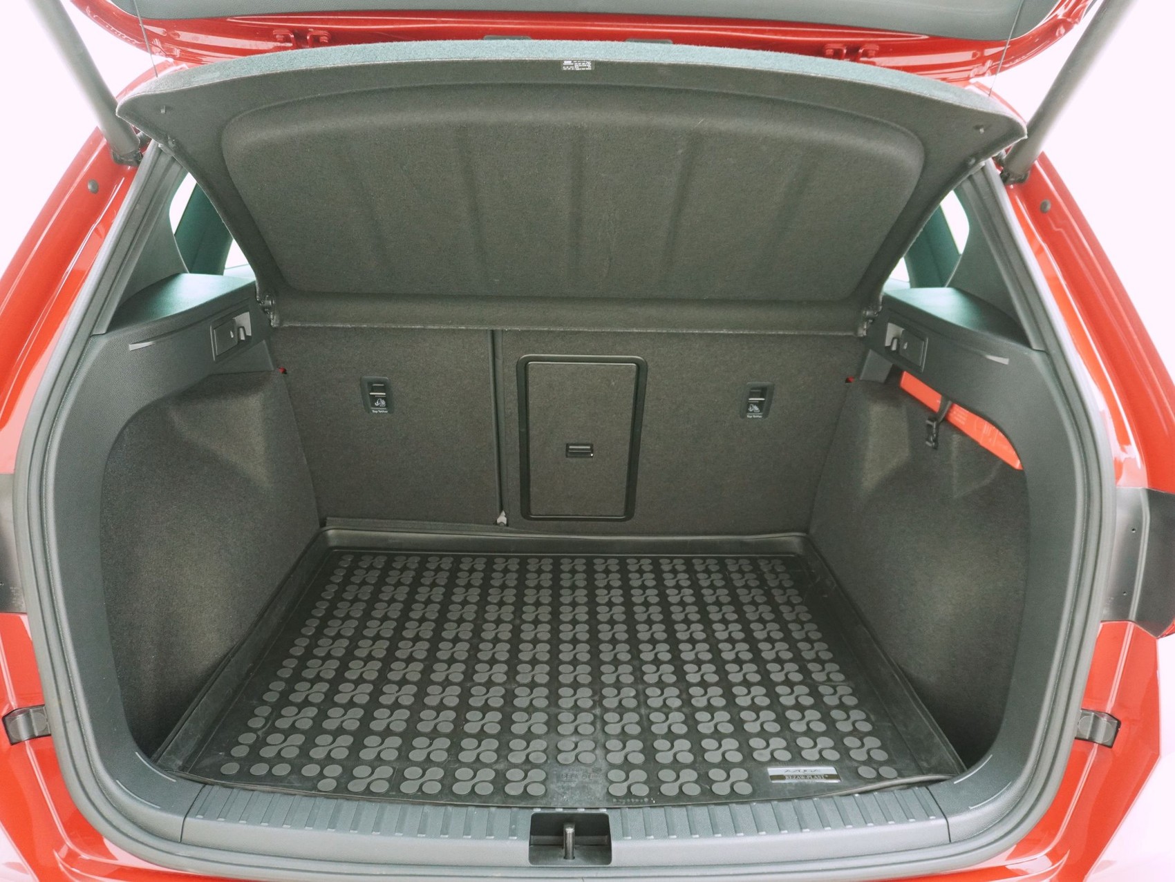 SEAT Cupra Ateca 2.0 TSI DSG 4Drive-image-13