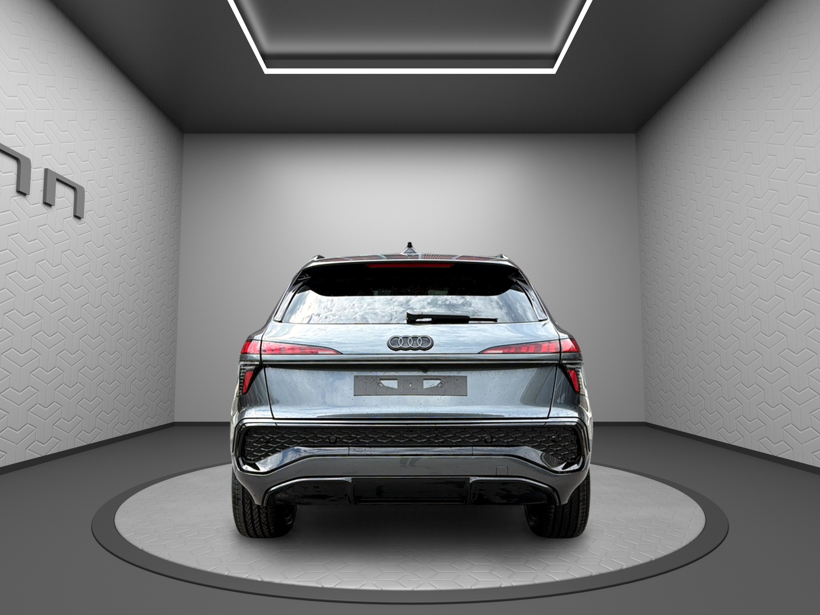 AUDI Q3 SUV 110 kW TFSI S tronic-image-4