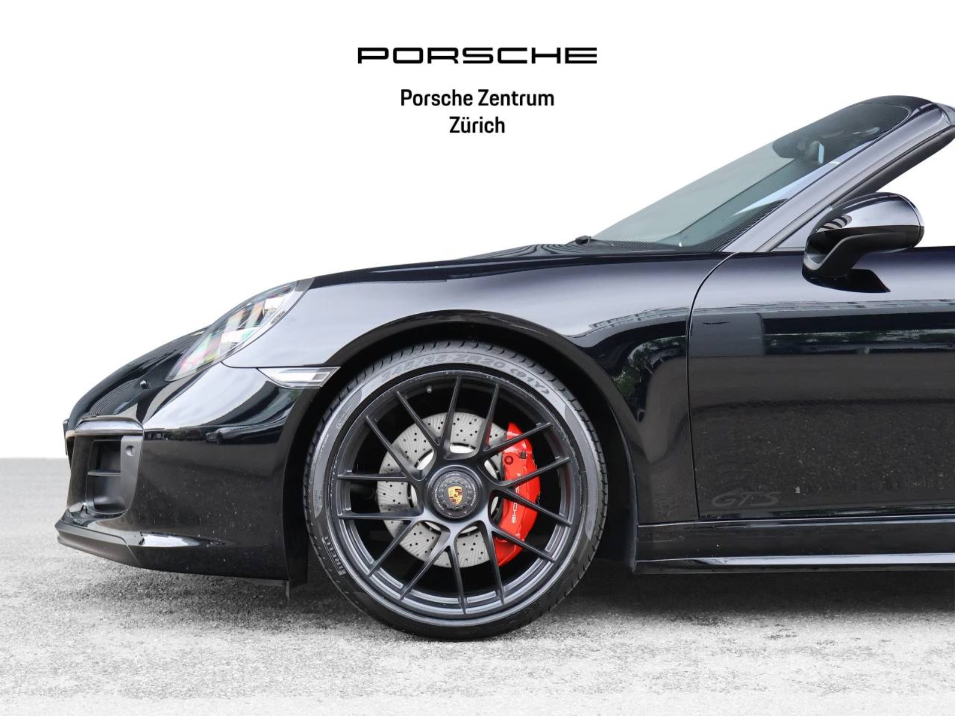 PORSCHE 911 Carrera 4 GTS Cabriolet-image-7