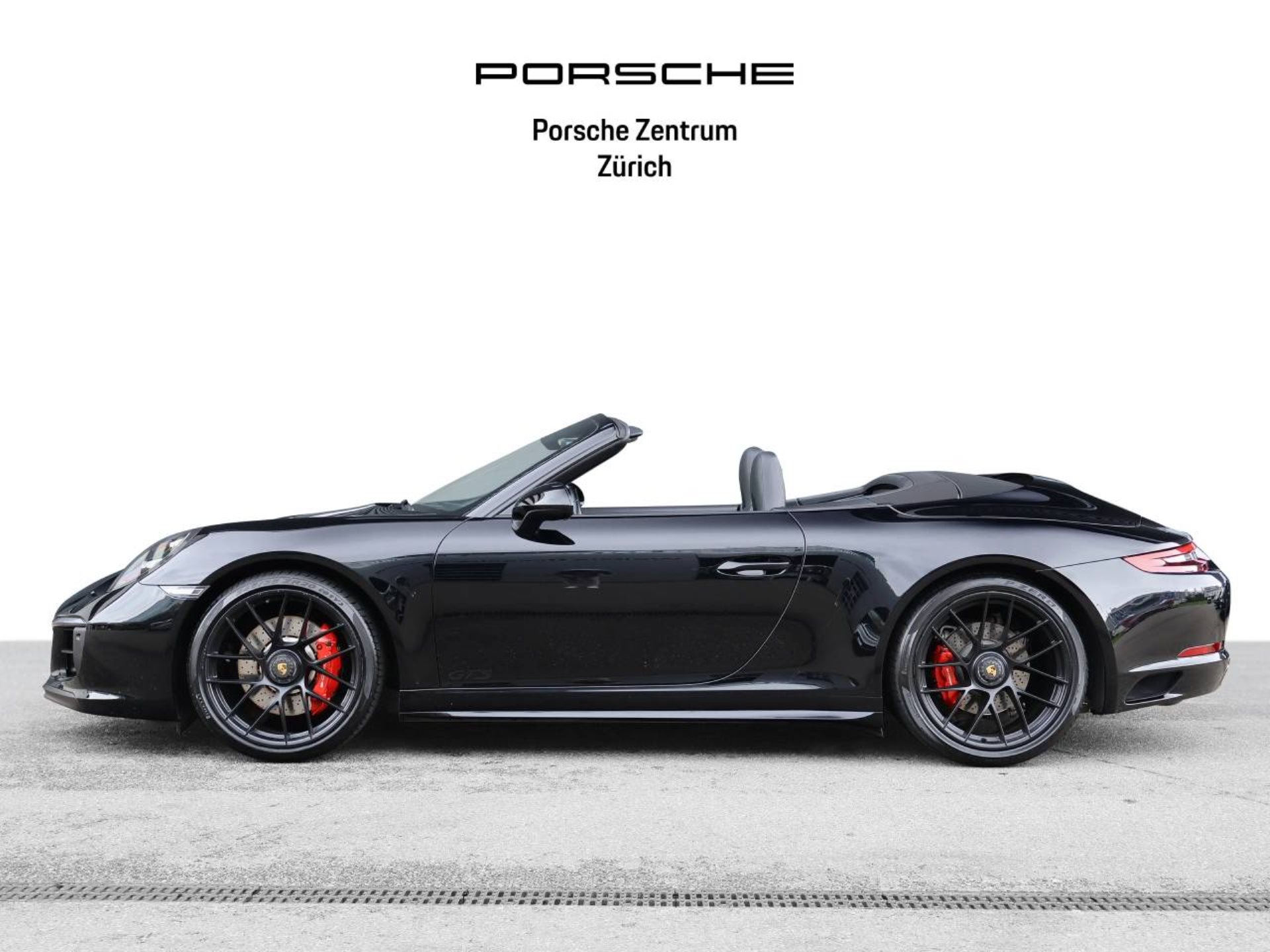 PORSCHE 911 Carrera 4 GTS Cabriolet-showroom-element-1