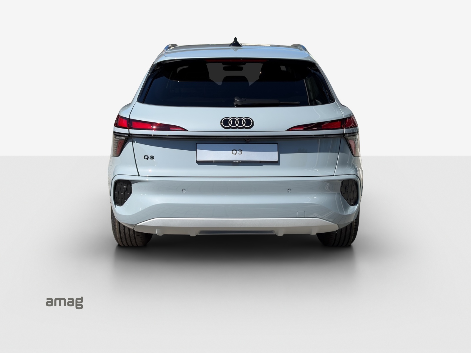 AUDI Q3 SUV 110 kW TFSI S tronic-showroom-element-3